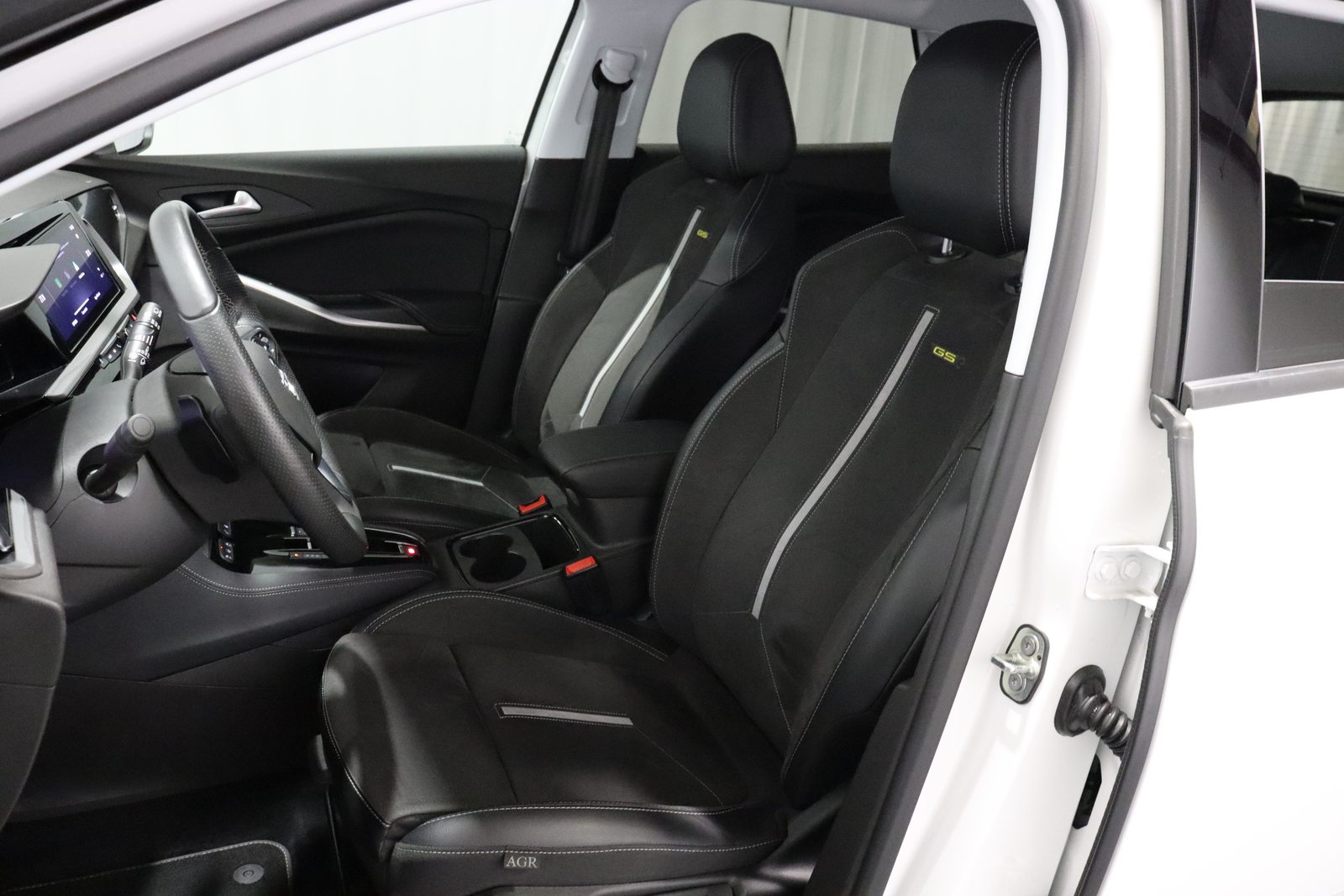 OPEL Grandland 1.6 T PHEV GSE, Plug-in-Hybrid Benzina/Elettrica, Occasioni / Usate, Automatico - 4