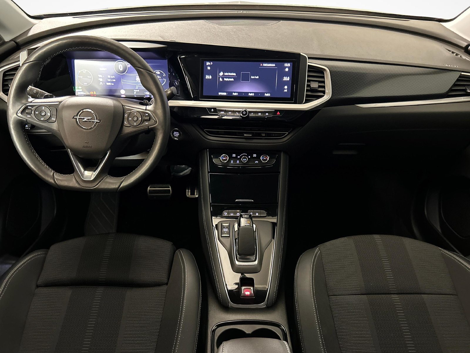 OPEL Grandland 1.6 T PHEV Elegance, Plug-in-Hybrid Benzin/Elektro, Occasion / Gebraucht, Automatik - 7