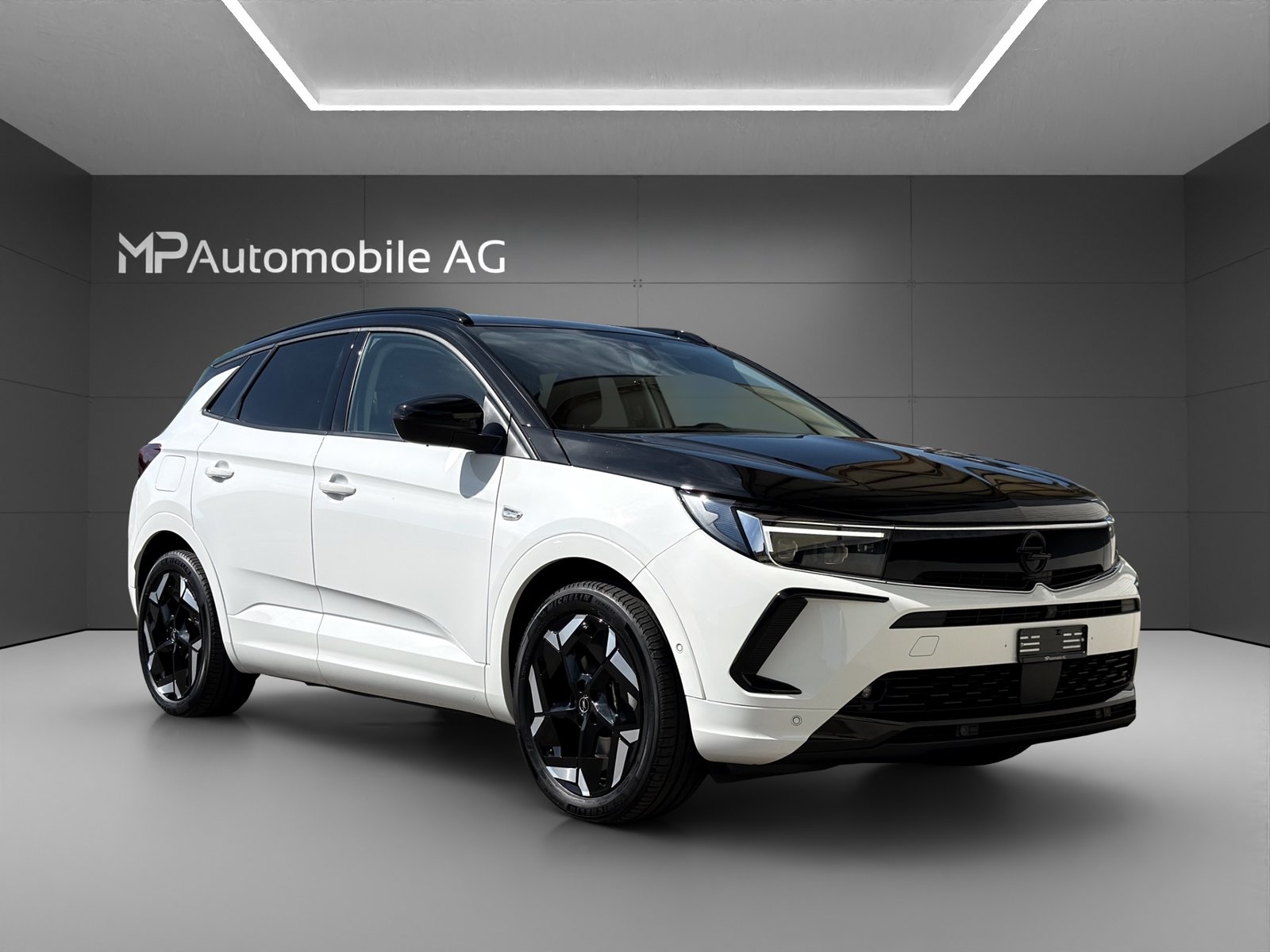 OPEL Grandland 1.6 Hybrid4 GSe Automatik, Plug-in-Hybrid Benzin/Elektro, Occasion / Gebraucht, Automatik - 2