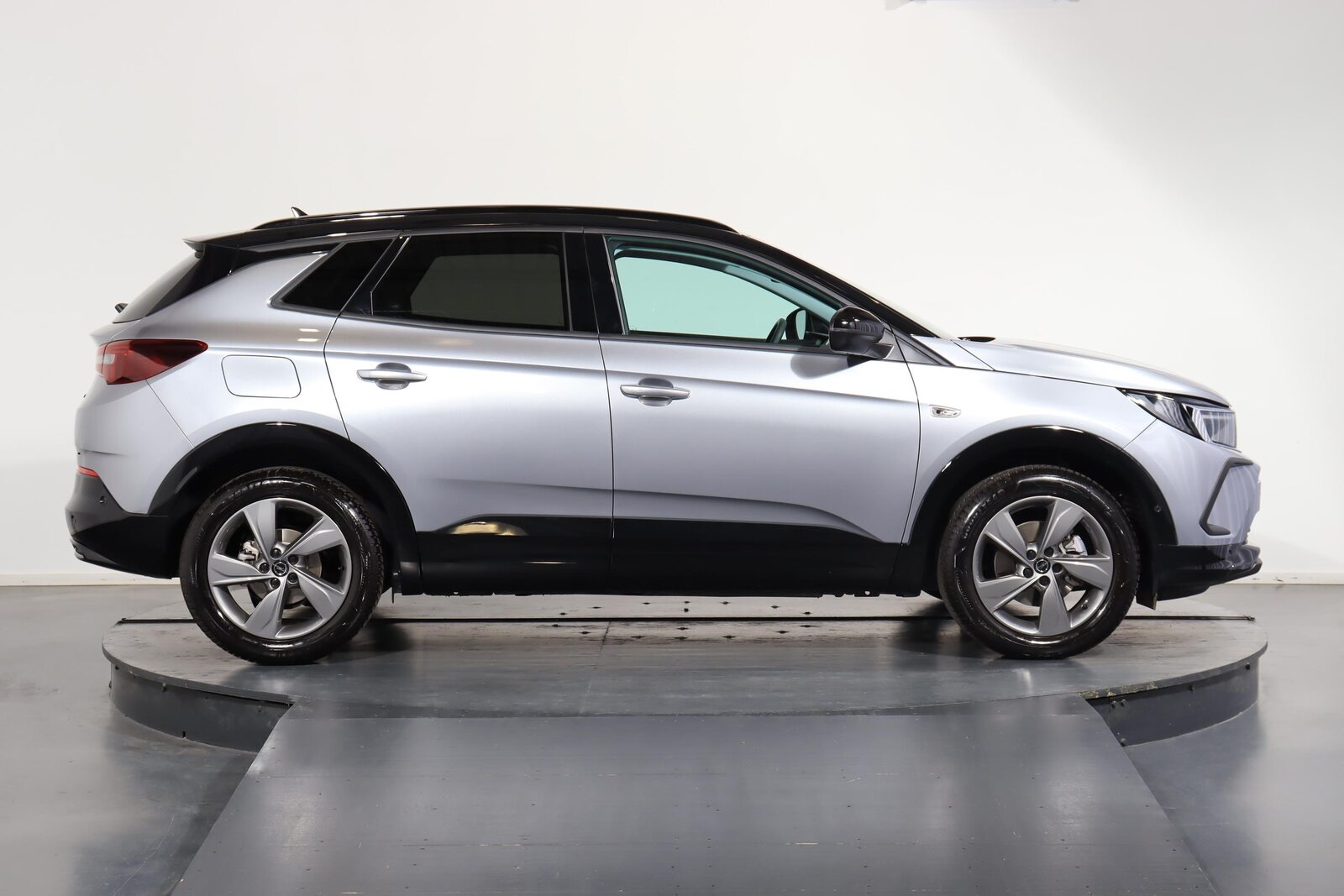 OPEL Grandland 1.2 T GS Line, Benzin, Occasion / Gebraucht, Automatik - 2