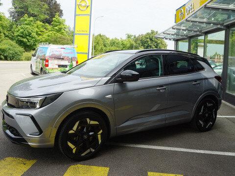OPEL Grandland Hybrid4 GSe, Plug-in-Hybrid Benzina/Elettrica, Occasioni / Usate, Automatico