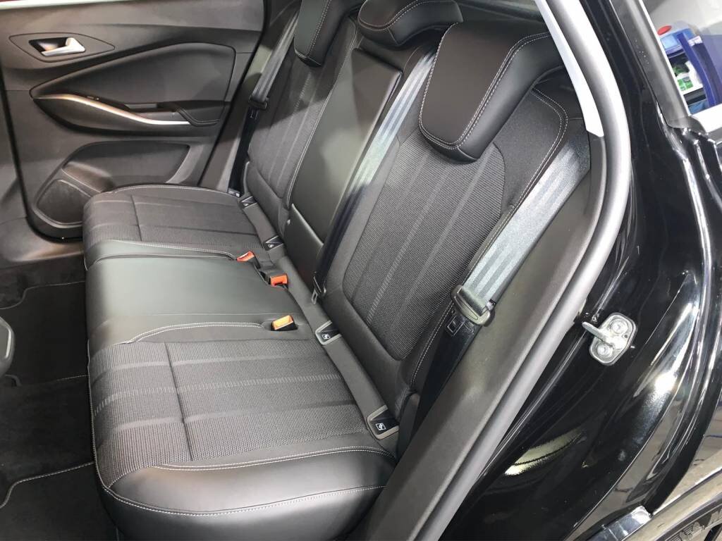 OPEL Grandland 1.2i TP Blitz Automatik, Petrol, Second hand / Used, Automatic - 7