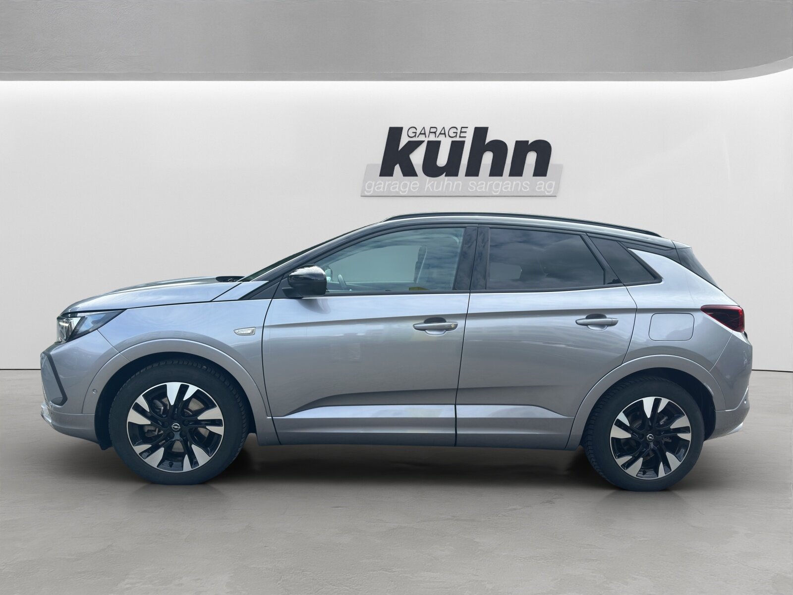 OPEL Grandland 1.6 T PHEV Ultimate, Plug-in-Hybrid Petrol/Electric, Second hand / Used, Automatic - 2