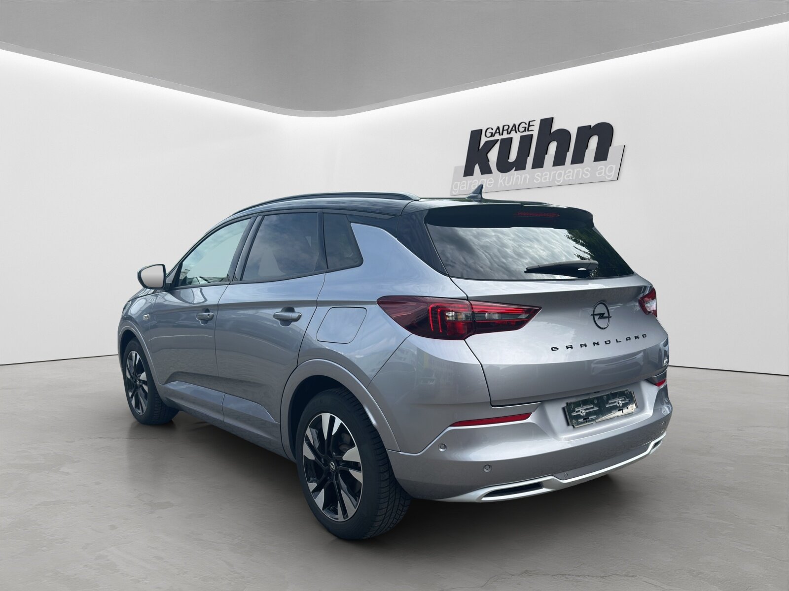OPEL Grandland 1.6 T PHEV Ultimate, Plug-in-Hybrid Petrol/Electric, Second hand / Used, Automatic - 3