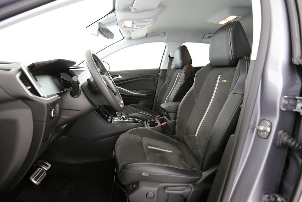 OPEL Grandland 1.6 T PHEV GSE, Plug-in-Hybrid Petrol/Electric, Second hand / Used, Automatic - 4