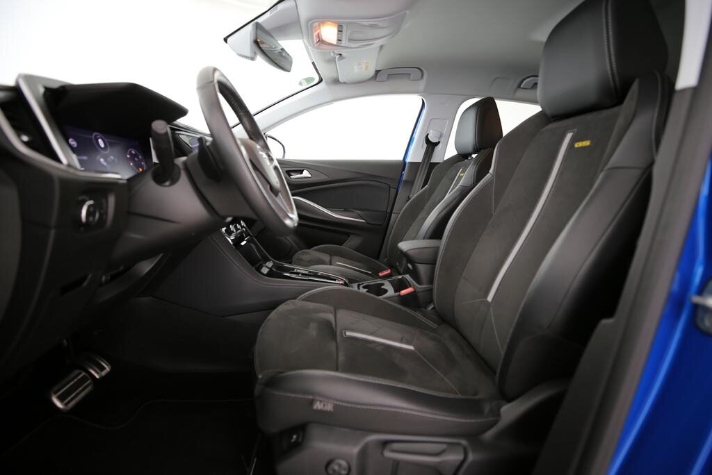 OPEL Grandland 1.6 T PHEV GSE, Plug-in-Hybrid Petrol/Electric, Second hand / Used, Automatic - 4