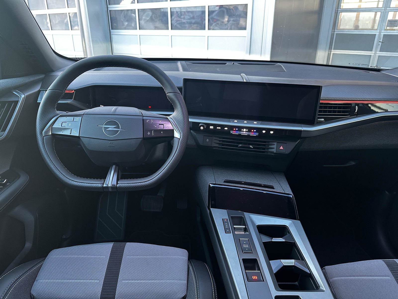 OPEL Grandland 1.2 T MHEV GS, Mild-Hybrid Benzin/Elektro, Vorführwagen, Automatik - 4