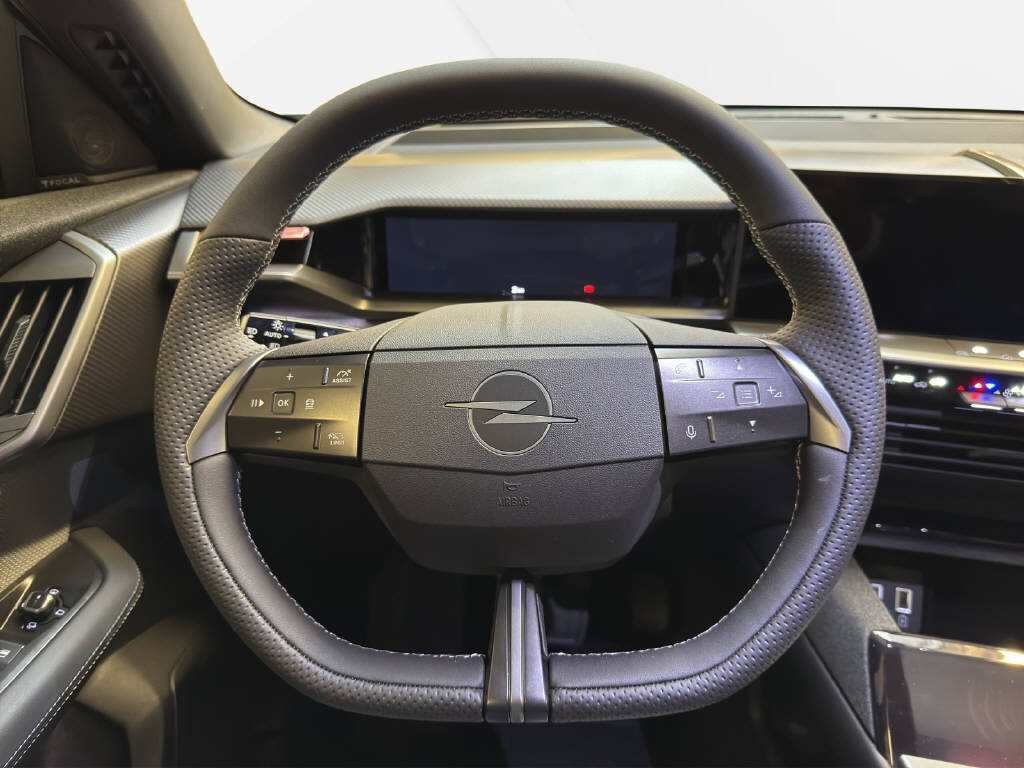 OPEL Grandland 1.6 T PHEV GS/Spécial Edition, Plug-in-Hybrid Petrol/Electric, Ex-demonstrator, Automatic - 6