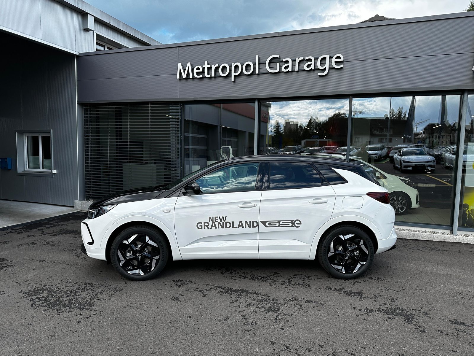 OPEL Grandland 1.6 T PHEV GSE, Plug-in-Hybrid Benzin/Elektro, Vorführwagen, Automatik - 2