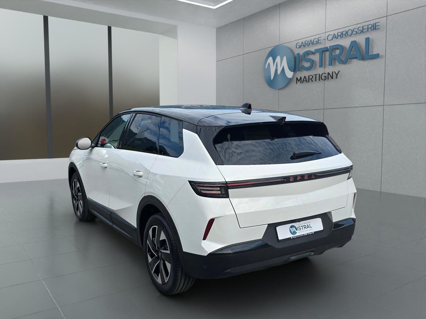 OPEL Grandland 1.2 T MHEV GS, Mild-Hybrid Petrol/Electric, Ex-demonstrator, Automatic - 3