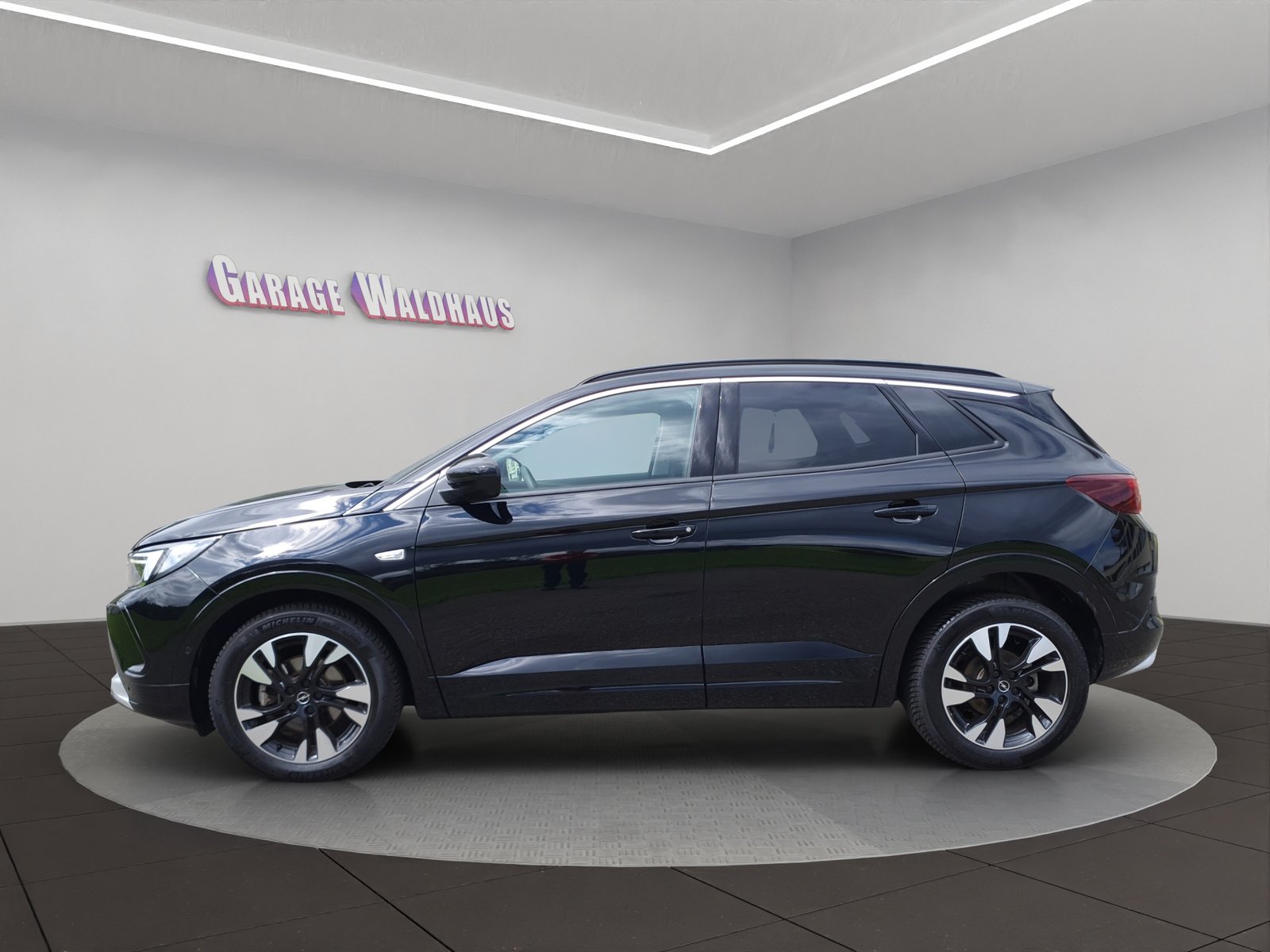 OPEL Grandland 1.2i TP Blitz Automatik, Petrol, Second hand / Used, Automatic - 2