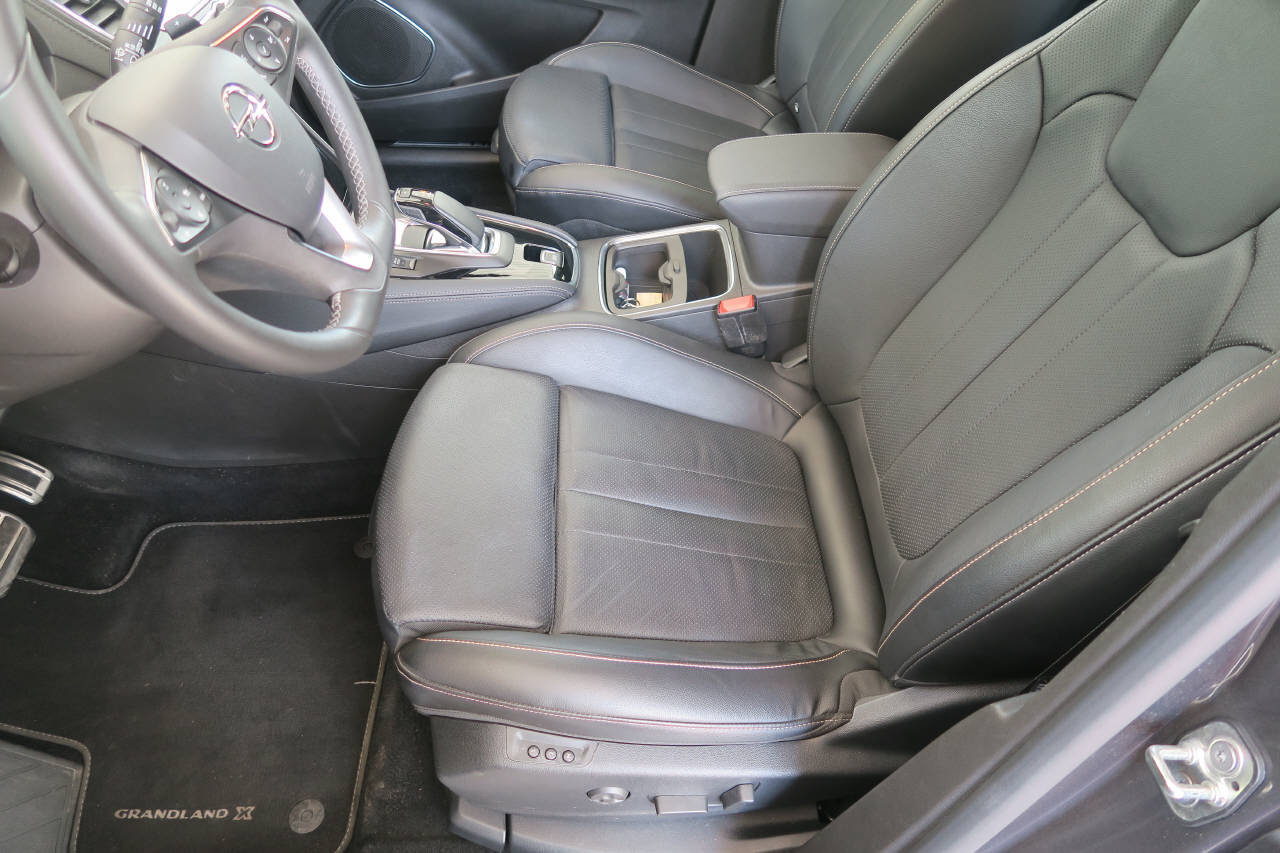OPEL Grandland X 1.6 T PHEV Ultimate 4x4, Plug-in-Hybrid Benzin/Elektro, Occasion / Gebraucht, Automatik - 4