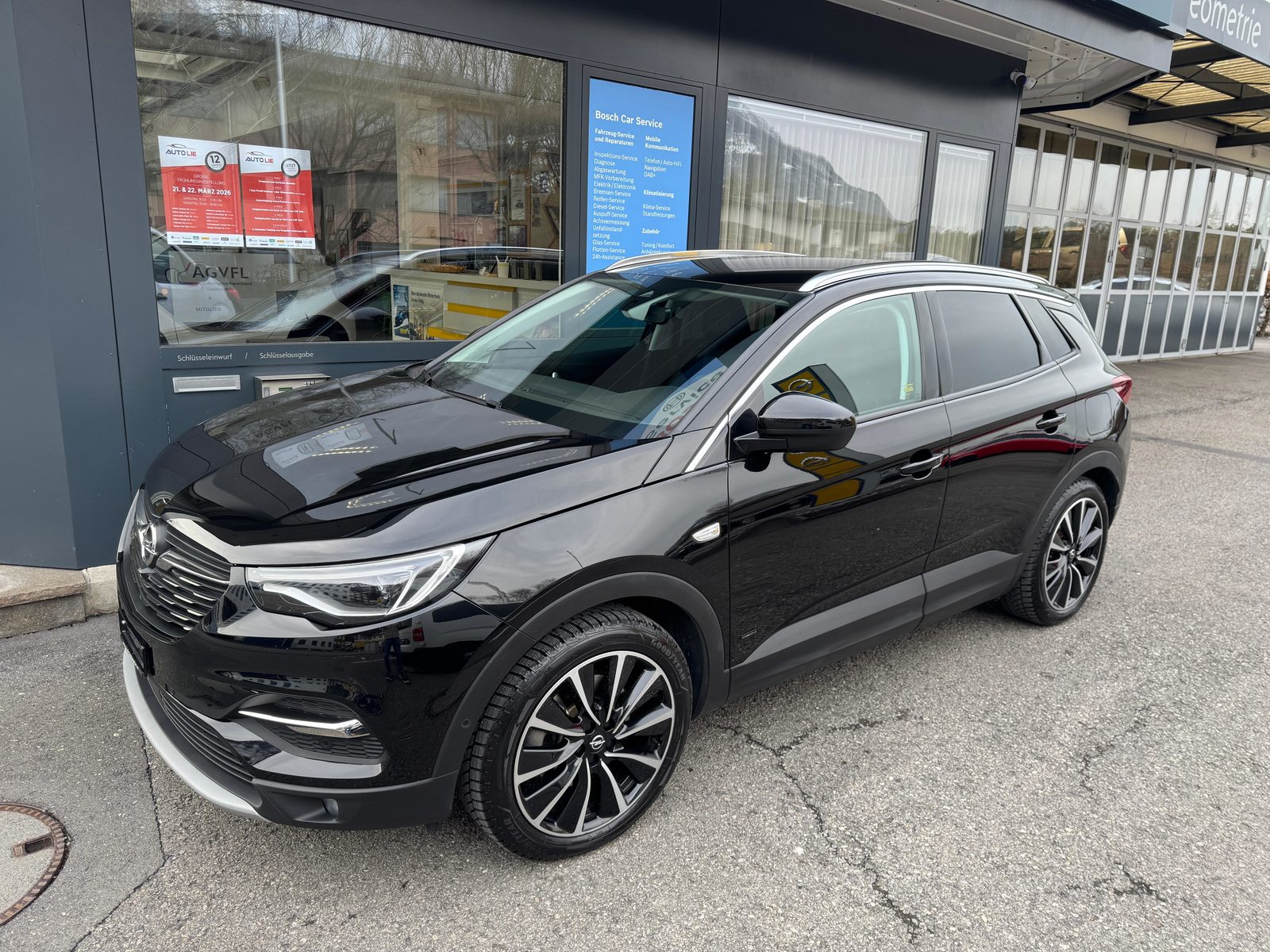 OPEL Grandland X 1.6 T PHEV Ultimate