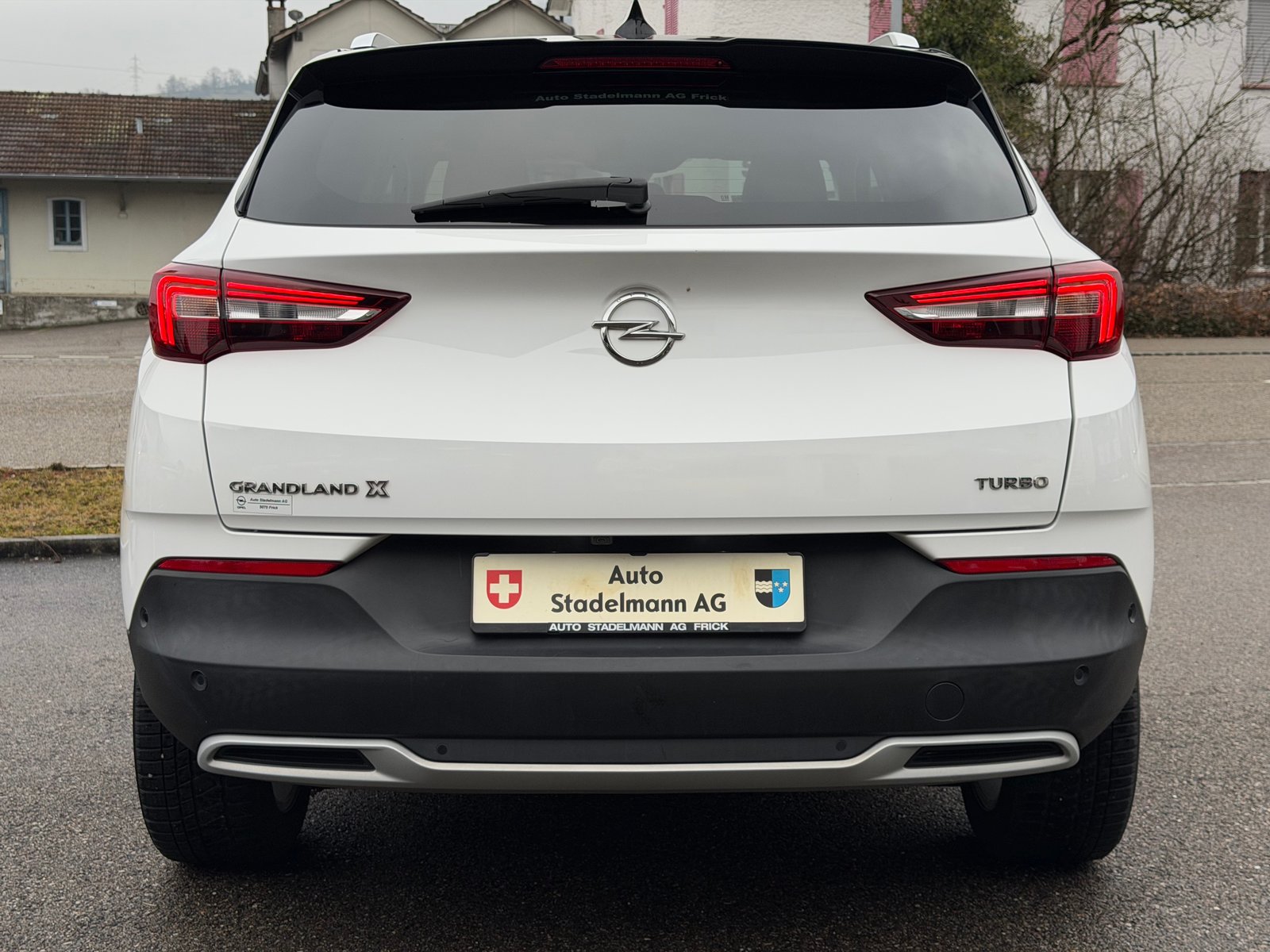 OPEL Grandland X 1.6 T Ultimate, Petrol, Second hand / Used, Automatic - 4