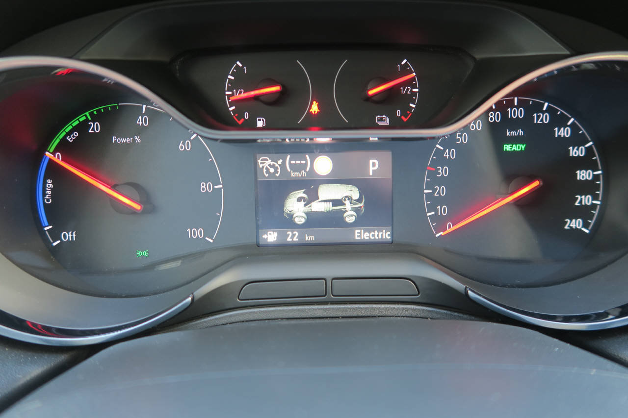 OPEL Grandland X 1.6 T PHEV Excellence 4x4, Plug-in-Hybrid Benzin/Elektro, Occasion / Gebraucht, Automatik - 7