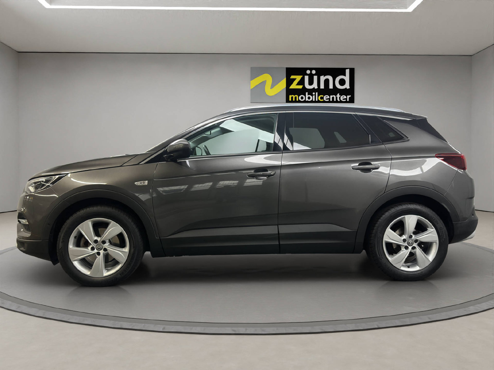 OPEL Grandland X 1.2 T Excellence, Benzin, Occasion / Gebraucht, Handschaltung - 2