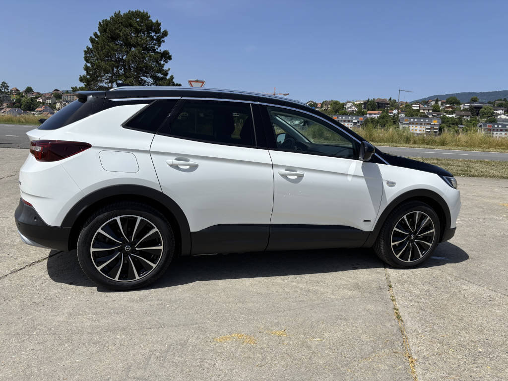 OPEL Grandland X 1.6 T PHEV Excellence, Plug-in-Hybrid Petrol/Electric, Second hand / Used, Automatic - 3