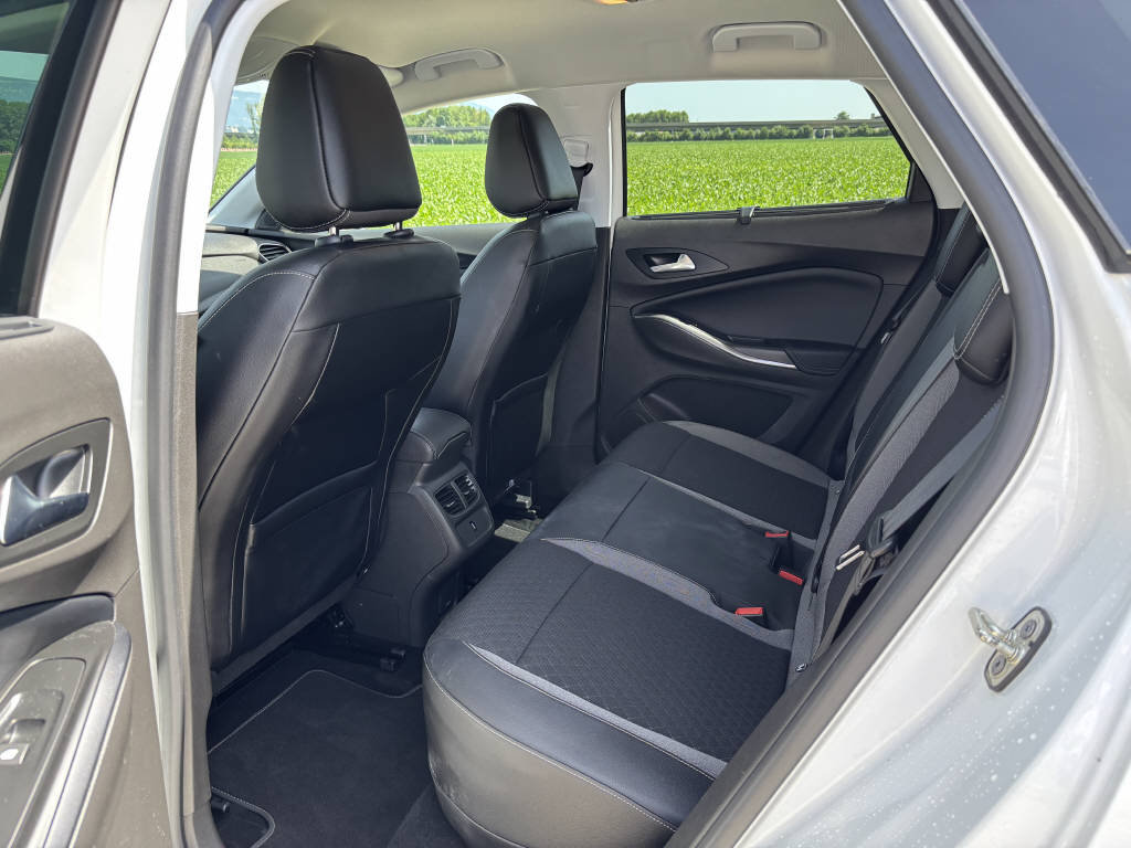 OPEL Grandland X 1.6 T PHEV Excellence, Plug-in-Hybrid Petrol/Electric, Second hand / Used, Automatic - 7