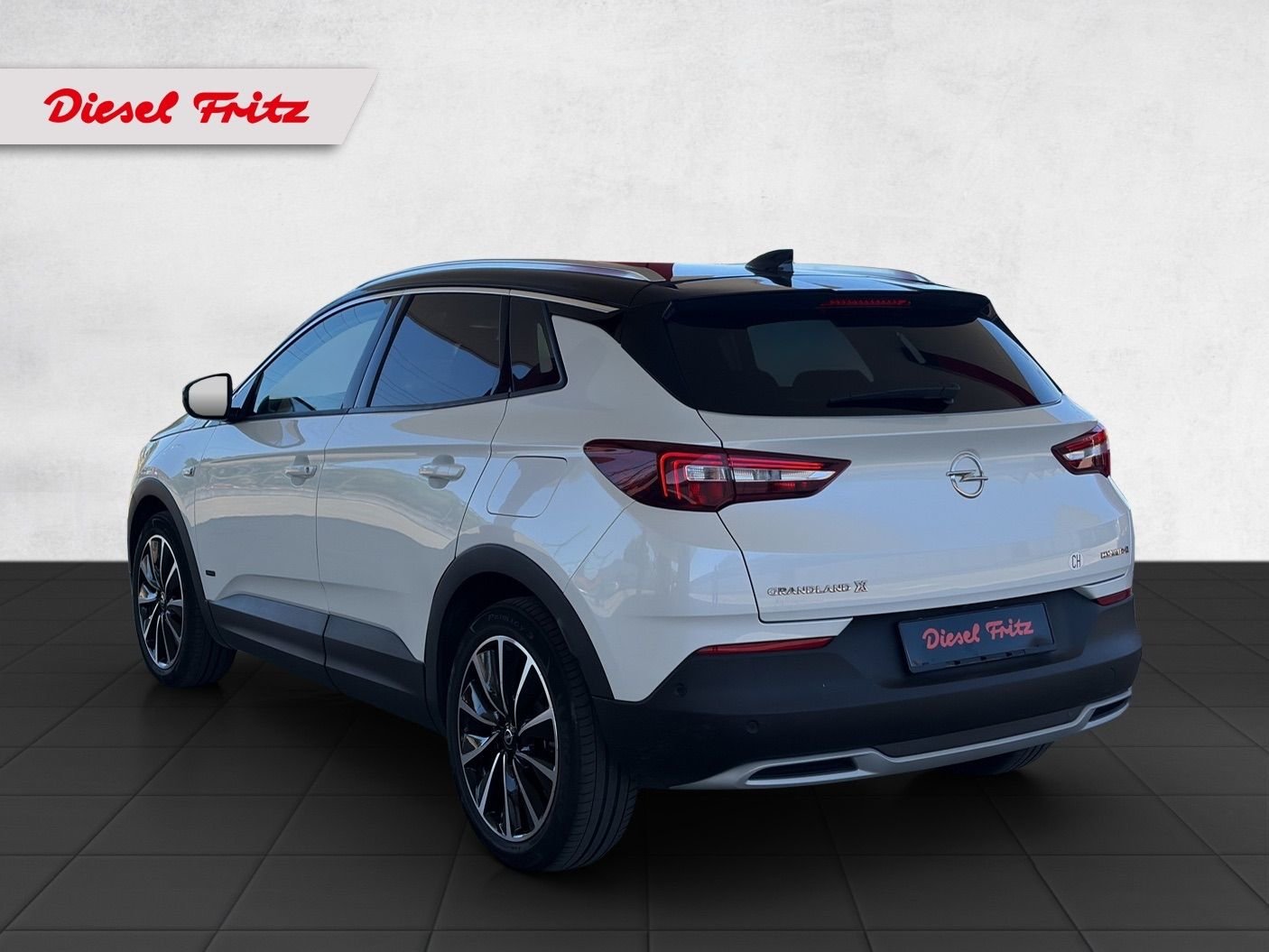 OPEL Grandland X 1.6 Hybrid4 Ultimate Automatik, Hybride Integrale Benzina/Elettrica, Occasioni / Usate, Automatico - 3