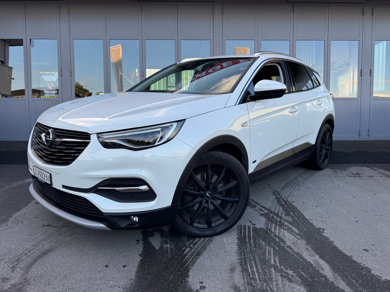 OPEL Grandland X 1.6 Hybrid4 Ultimate Automatik