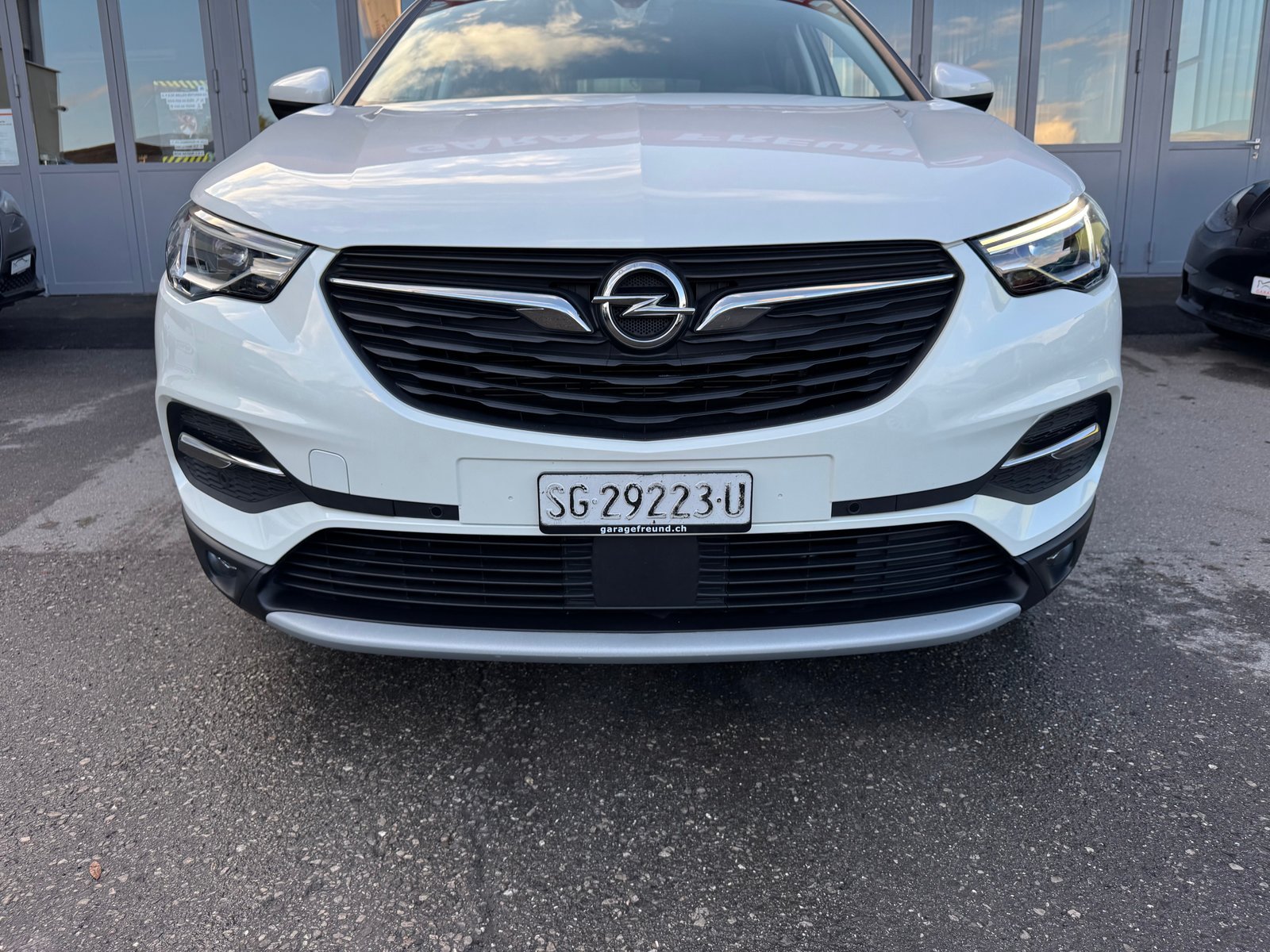 OPEL Grandland X 1.6 Hybrid4 Ultimate Automatik, Plug-in-Hybrid Benzin/Elektro, Occasion / Gebraucht, Automatik - 3