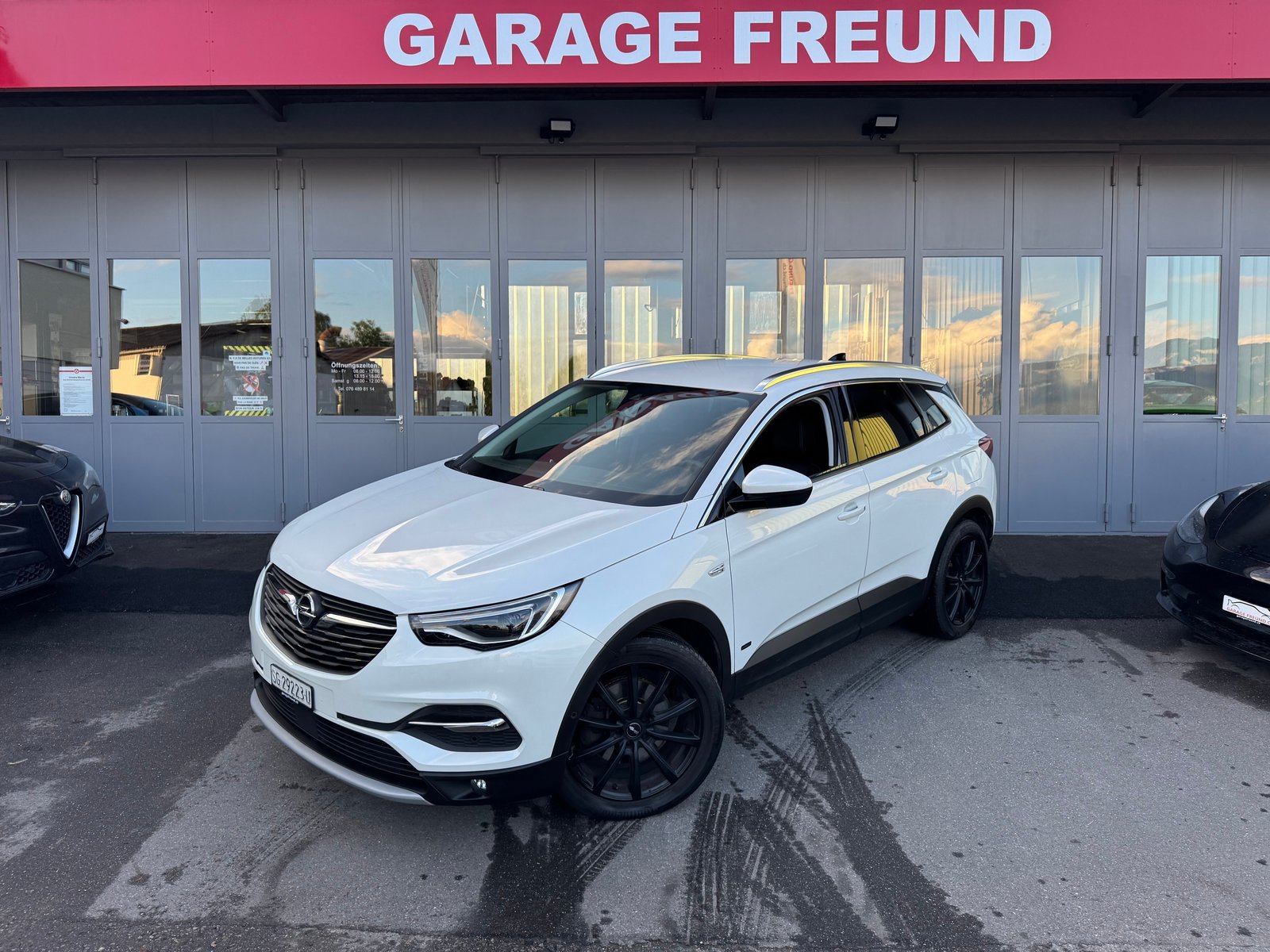 OPEL Grandland X 1.6 Hybrid4 Ultimate Automatik, Plug-in-Hybrid Benzin/Elektro, Occasion / Gebraucht, Automatik - 4