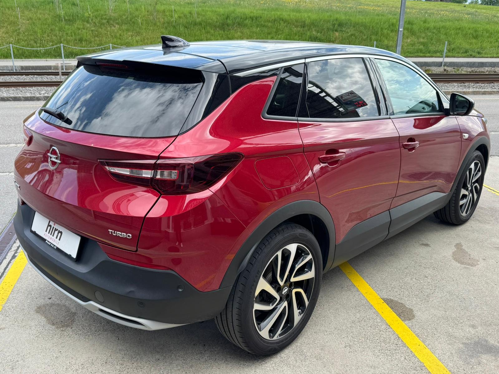 OPEL Grandland X 1.6 T Ultimate, Benzin, Occasion / Gebraucht, Automatik - 3