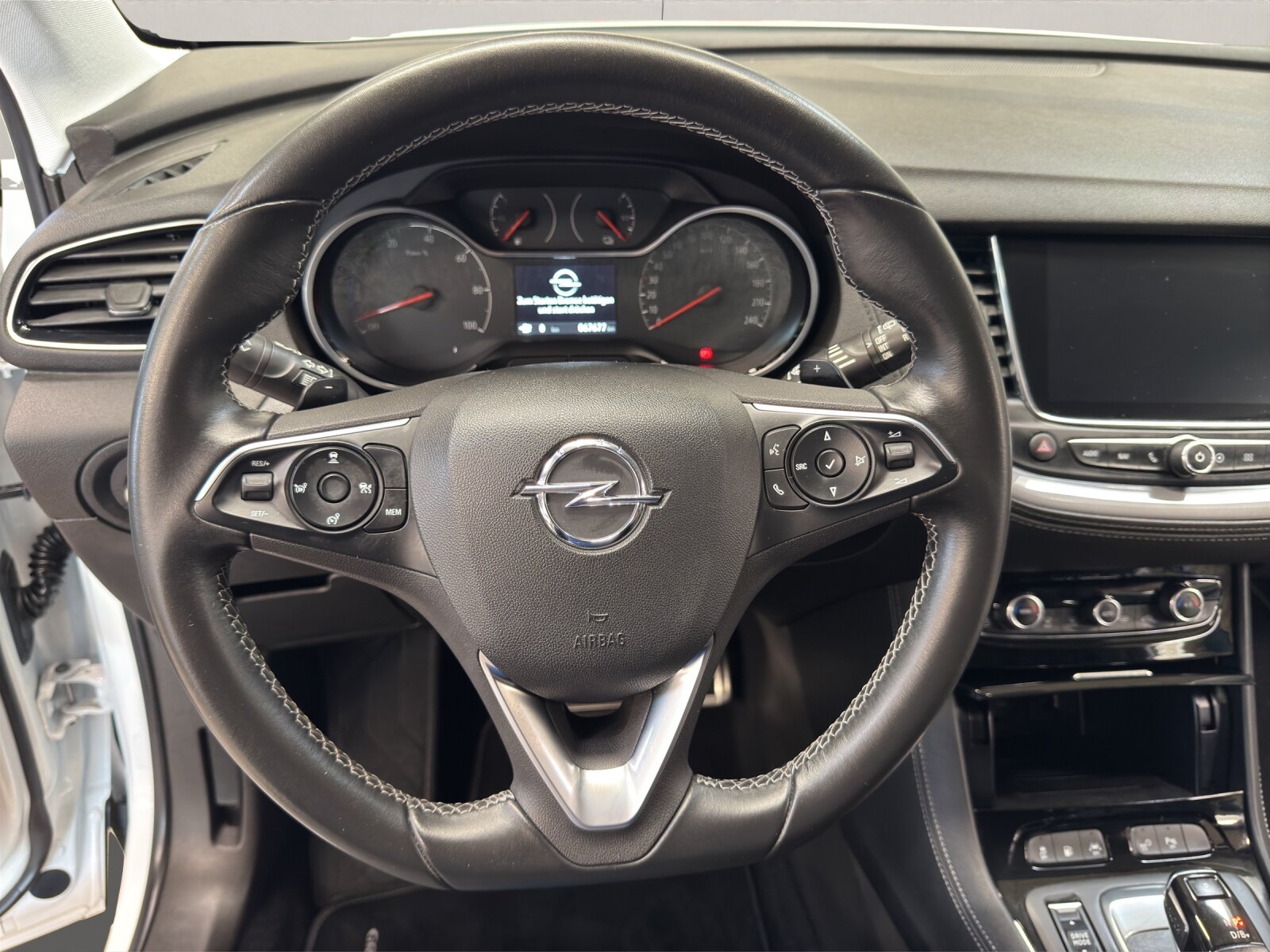 OPEL Grandland X 1.6 T PHEV Ultimate, Plug-in-Hybrid Petrol/Electric, Second hand / Used, Automatic - 7
