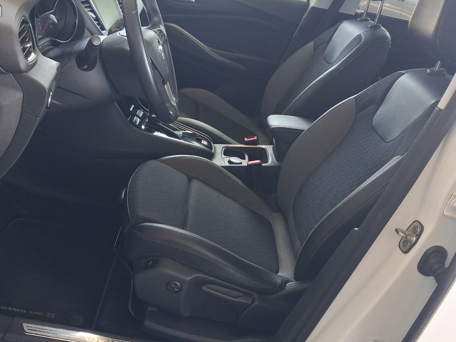 OPEL Grandland X 2.0 CDTi Ultimate, Diesel, Occasion / Gebraucht, Automatik - 7