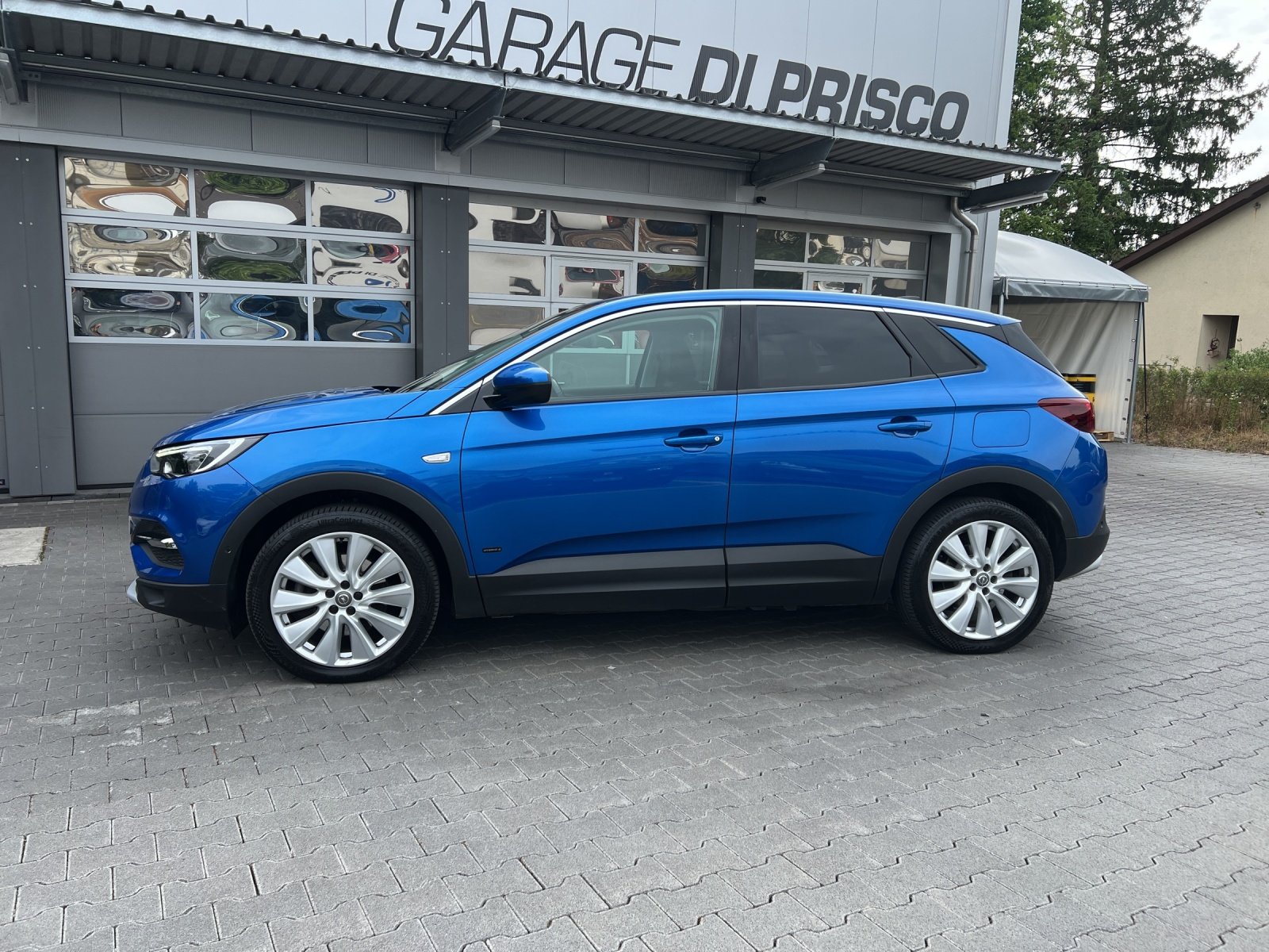 OPEL Grandland X 1.6 Hybrid4 Ultimate Automatik, Plug-in-Hybrid Benzina/Elettrica, Occasioni / Usate, Automatico - 2