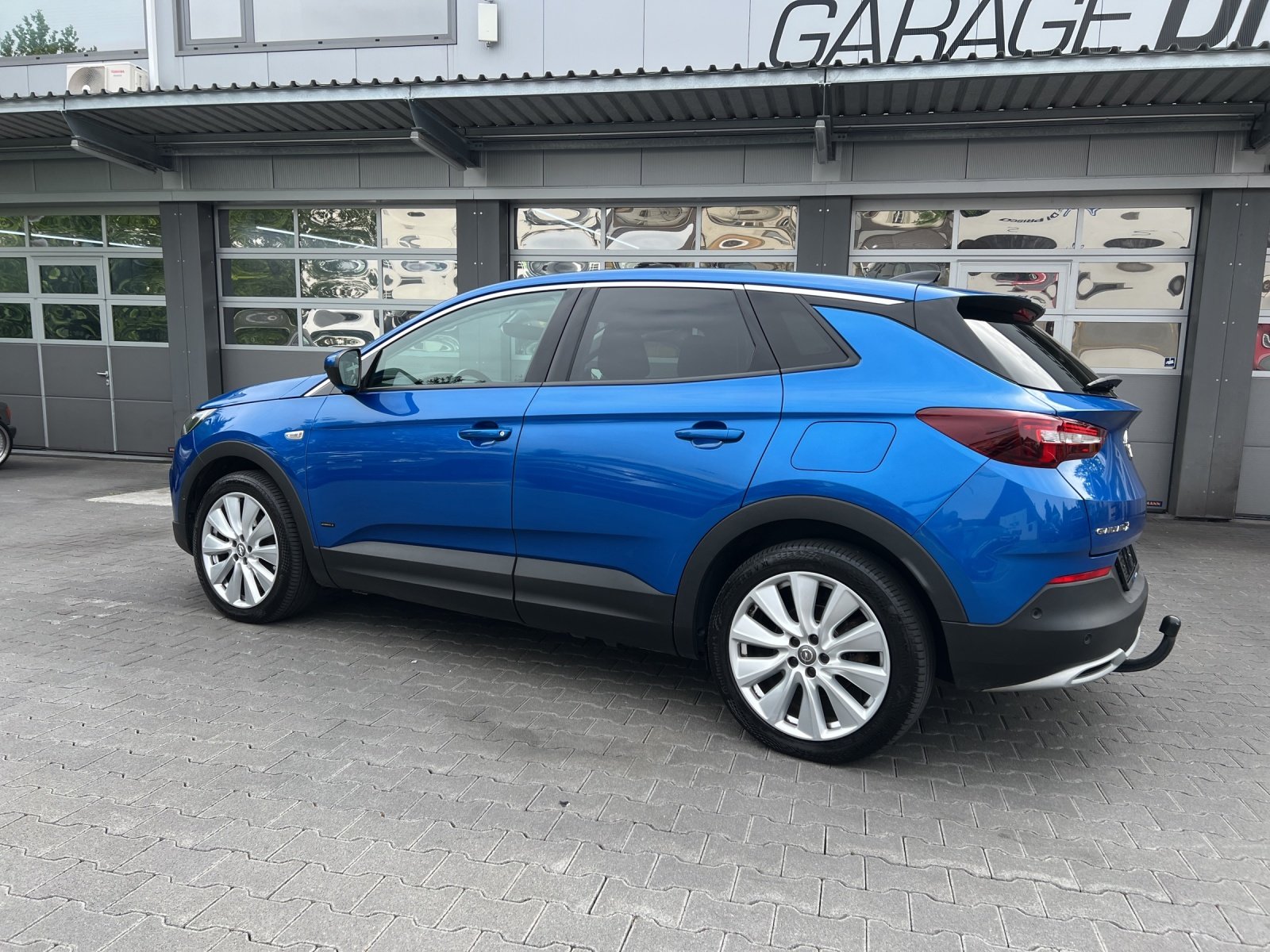 OPEL Grandland X 1.6 Hybrid4 Ultimate Automatik, Plug-in-Hybrid Benzina/Elettrica, Occasioni / Usate, Automatico - 3