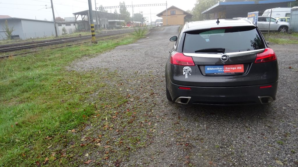 OPEL Insignia Sports Tourer 2.8 V6 T 4x4 OPC, Benzin, Occasion / Gebraucht, Automatik - 2
