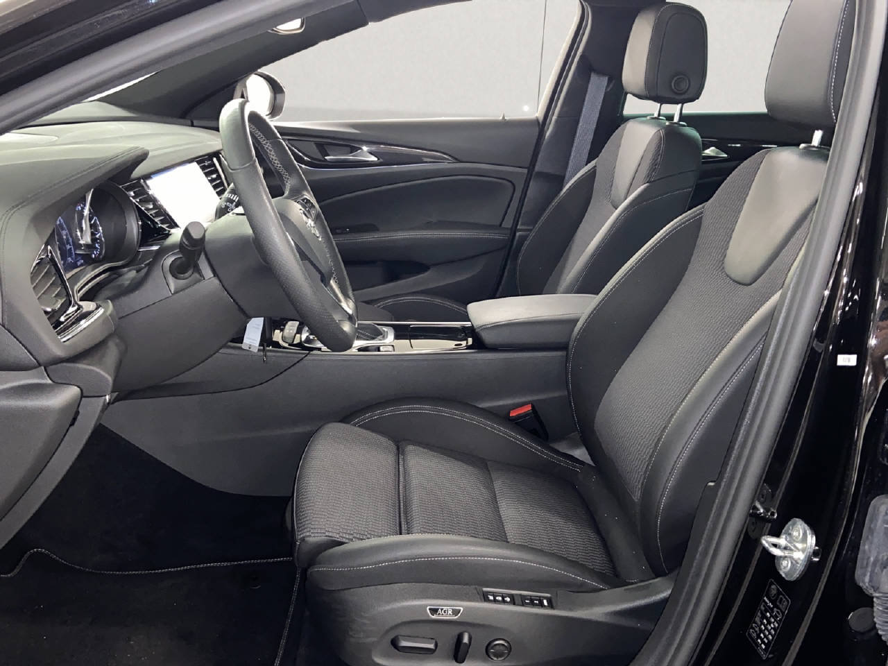 OPEL Insignia Sports Tourer 2.0 D Edition, Diesel, Occasion / Gebraucht, Automatik - 5