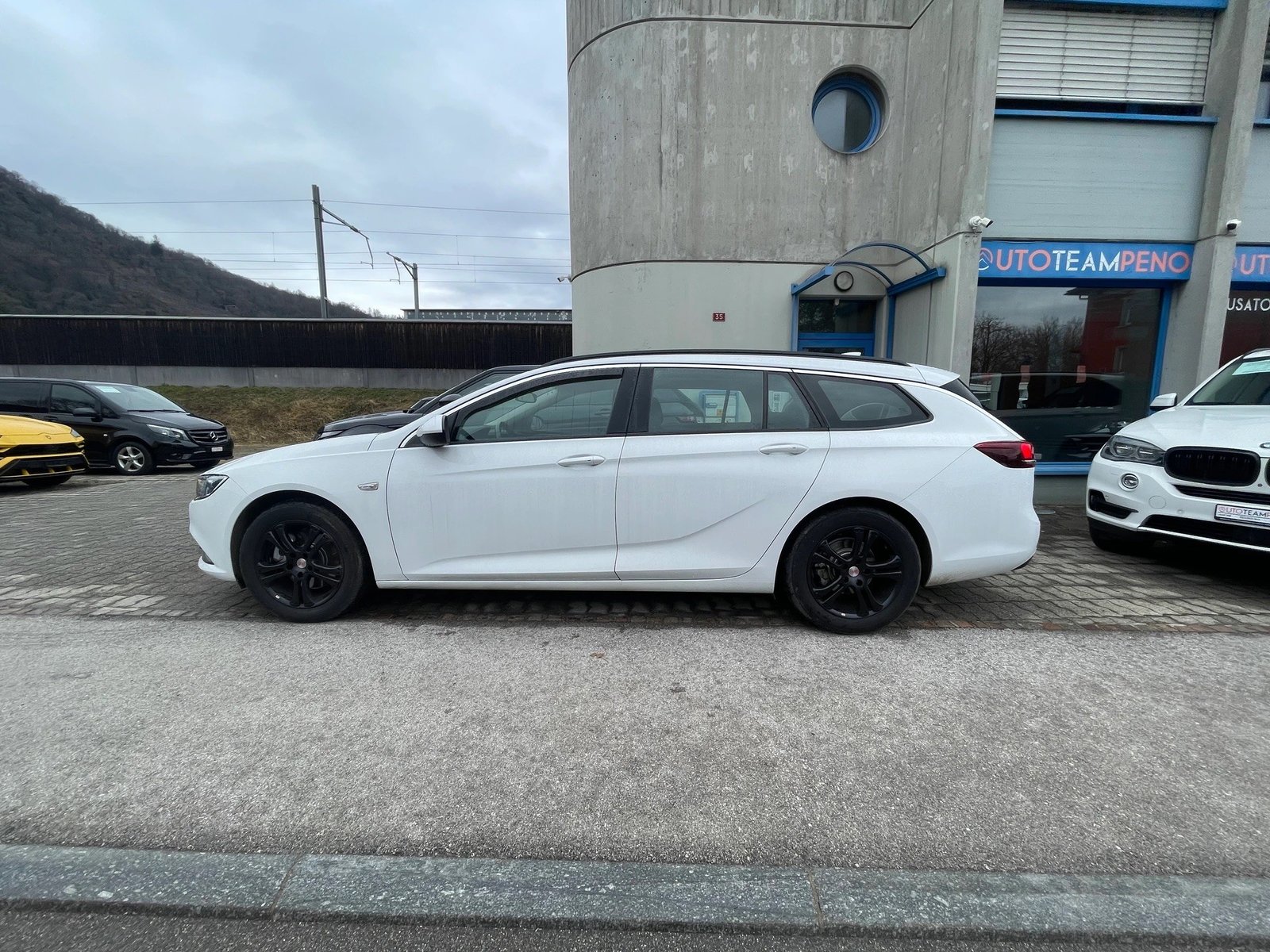 OPEL Insignia 1.6 CDTI Sports Tourer Edition Automatic, Diesel, Occasioni / Usate, Automatico - 4