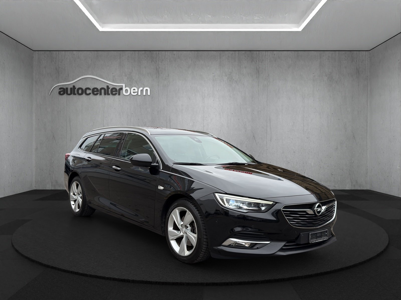 OPEL Insignia 1.5 T Sports Tourer Exclusive Automatic