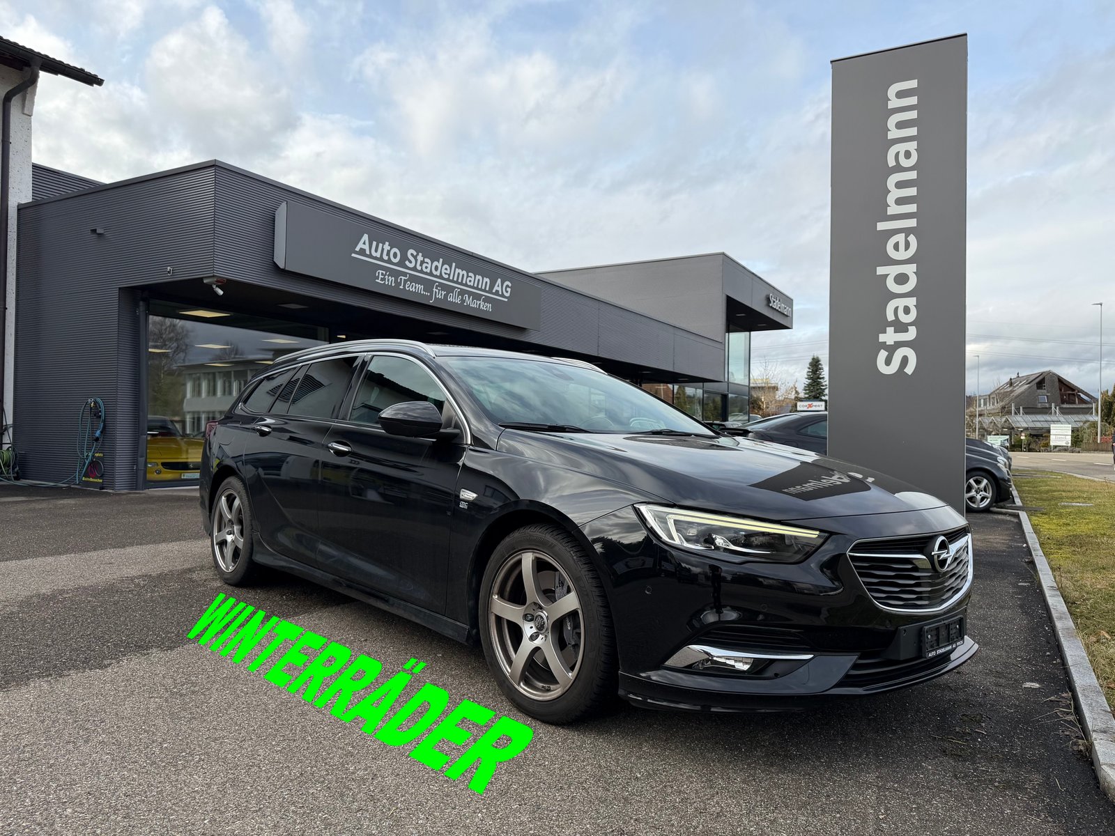 OPEL Insignia Sports Tourer OPC-Line 4x4, Benzina, Occasioni / Usate, Automatico - 2