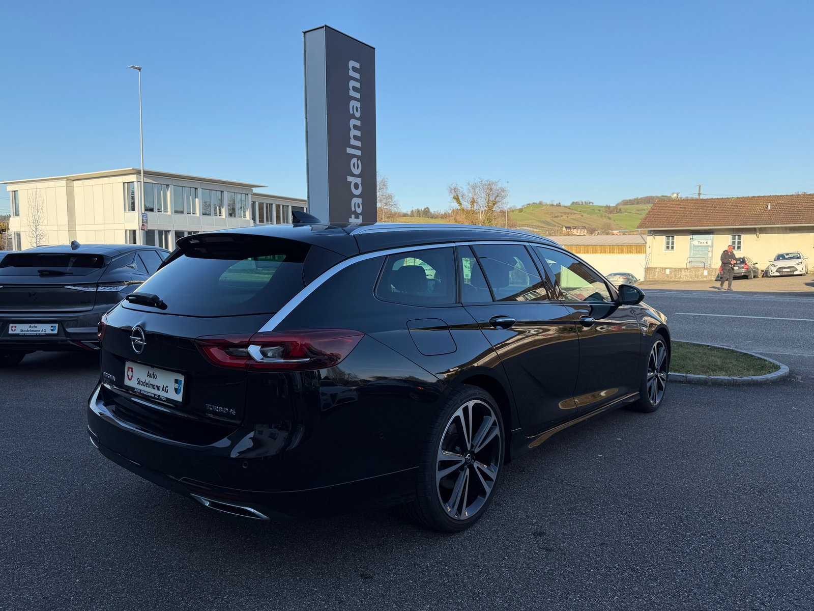 OPEL Insignia Sports Tourer OPC-Line 4x4, Benzina, Occasioni / Usate, Automatico - 5