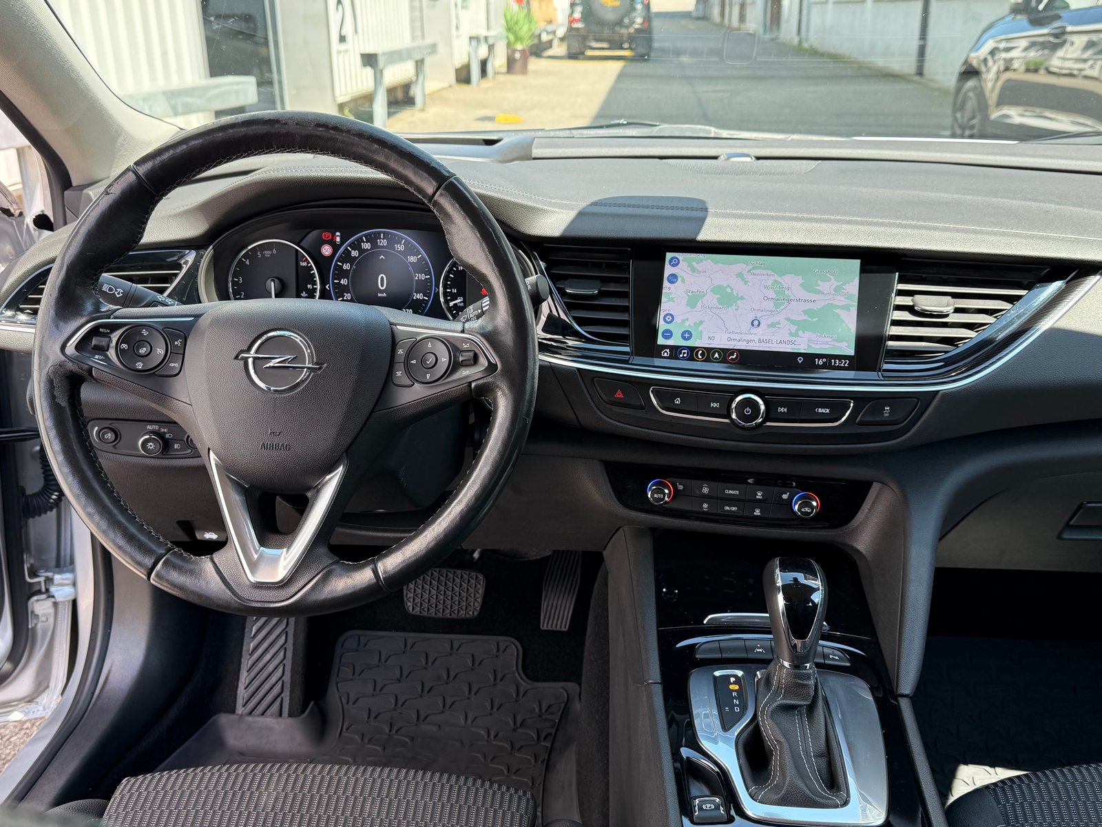 OPEL Insignia 2.0 BiDTI Sports Tourer Excellence 4WD A., Diesel, Occasion / Utilisé, Automatique - 6