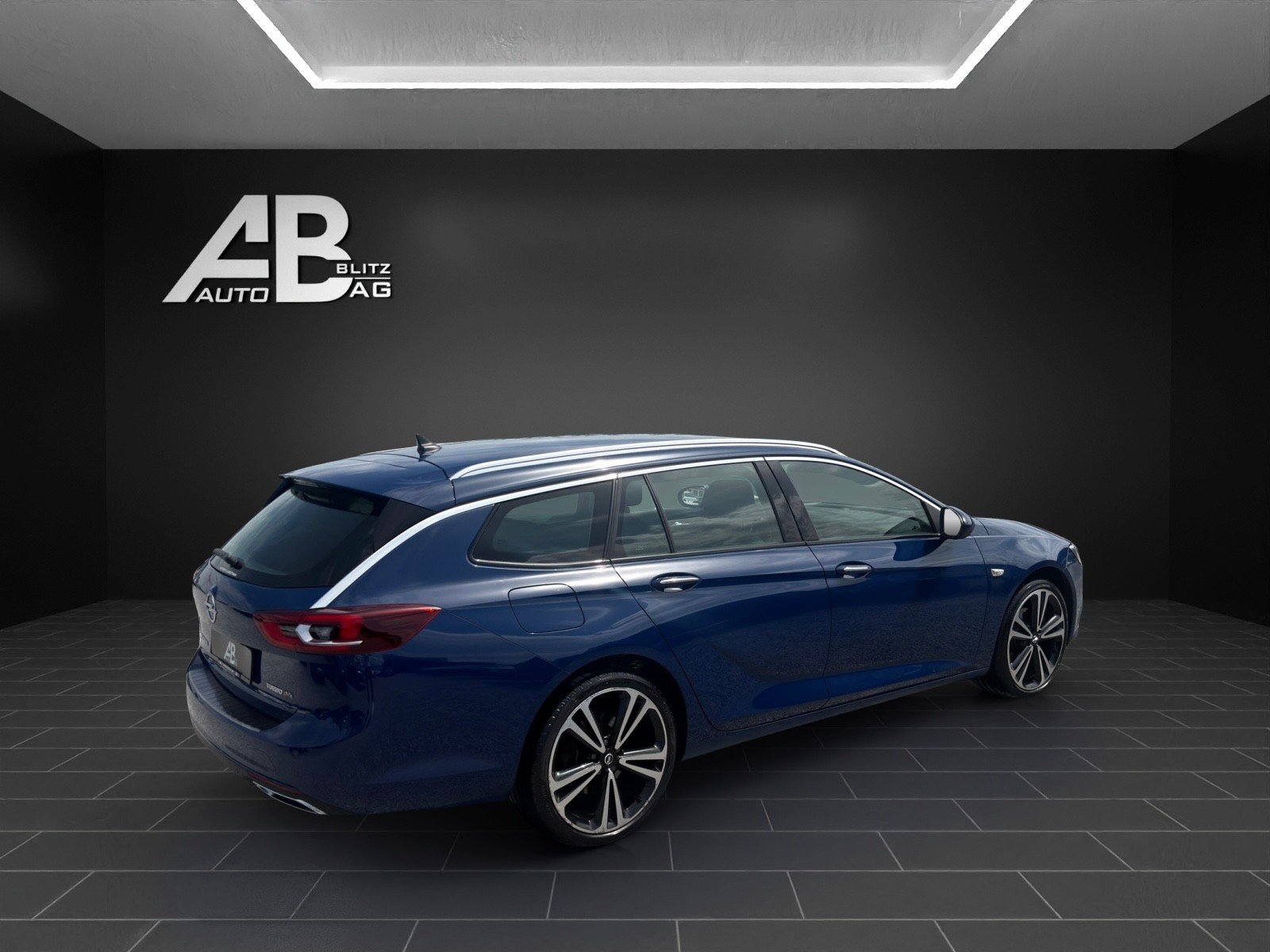 OPEL Insignia 2.0 BiDTI Sports Tourer Excellence 4WD Automat, Diesel, Second hand / Used, Automatic - 5