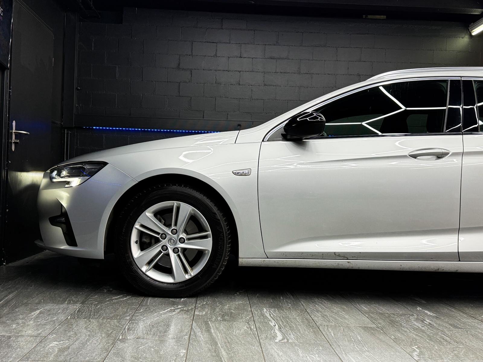 OPEL Insignia 2.0 T Sports Tourer Edition Automatic, Essence, Occasion / Utilisé, Automatique - 5