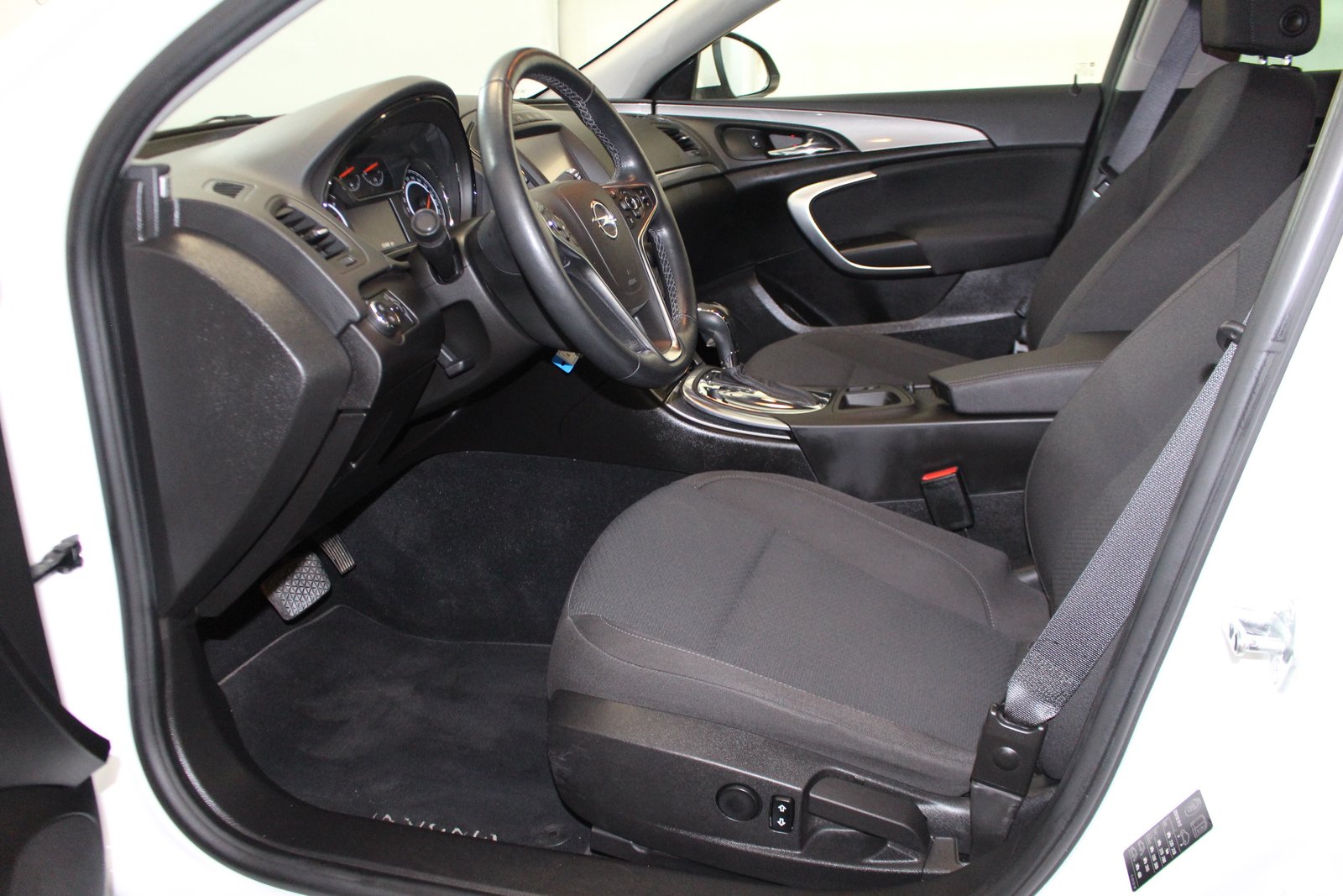 OPEL Insignia Sports Tourer 2.0 CDTi 170 4x4 Edition, Diesel, Occasion / Gebraucht, Automatik - 7