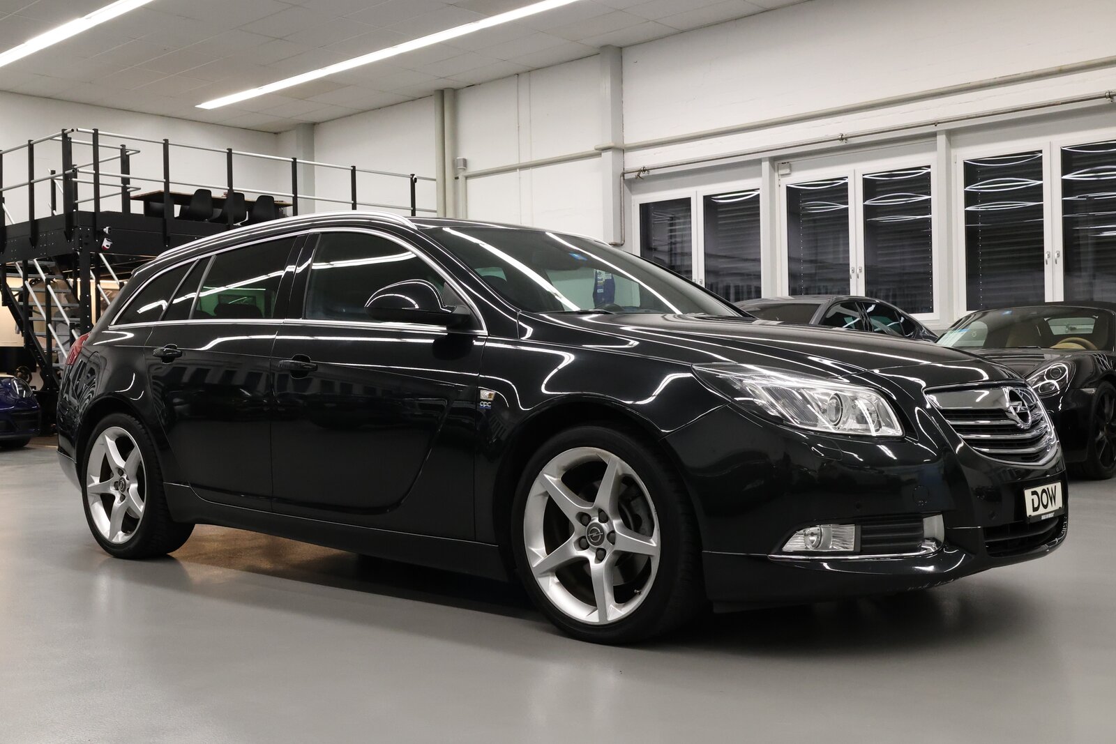 OPEL Insignia Sports Tourer 2.0 T Sport, Petrol, Second hand / Used, Automatic - 2