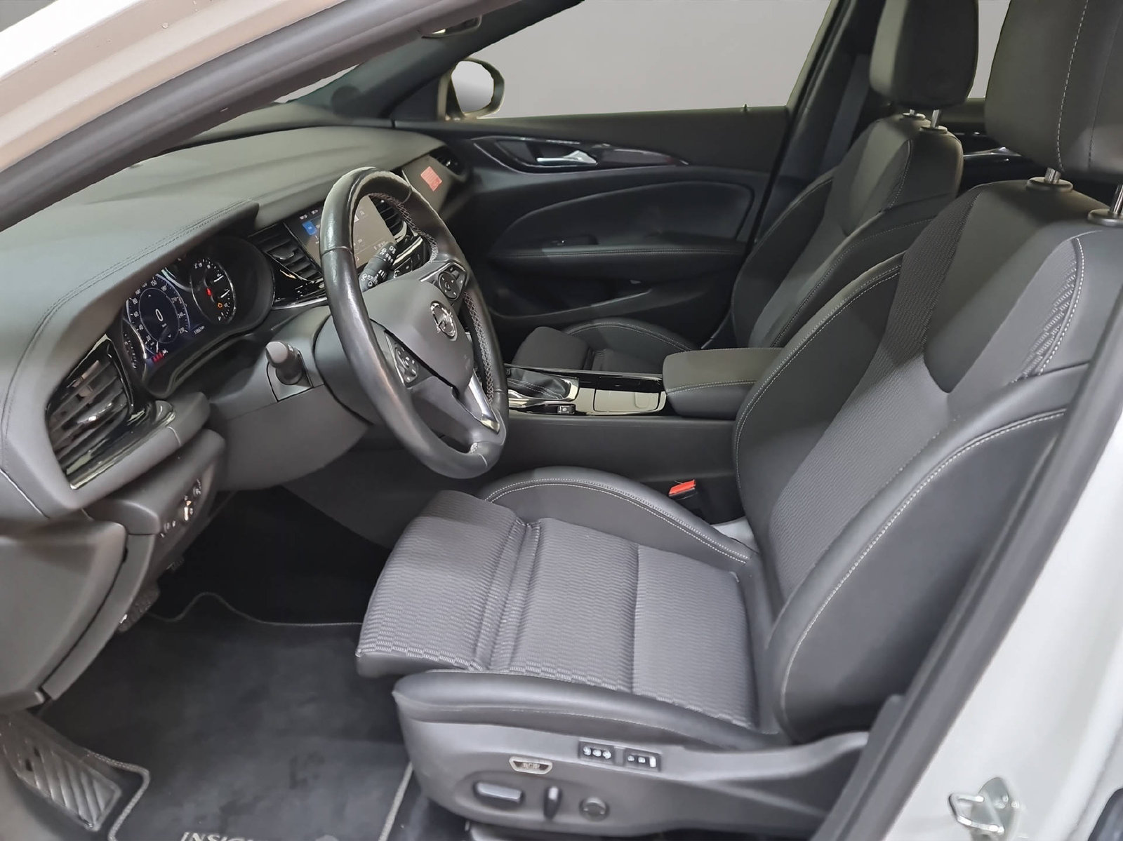 OPEL Insignia Sports Tourer 2.0 D Elegance AWD, Diesel, Voiture de démonstration, Automatique - 6