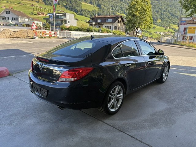 OPEL Insignia 2.0 T 4x4 Cosmo, Benzin, Occasion / Gebraucht, Automatik - 6