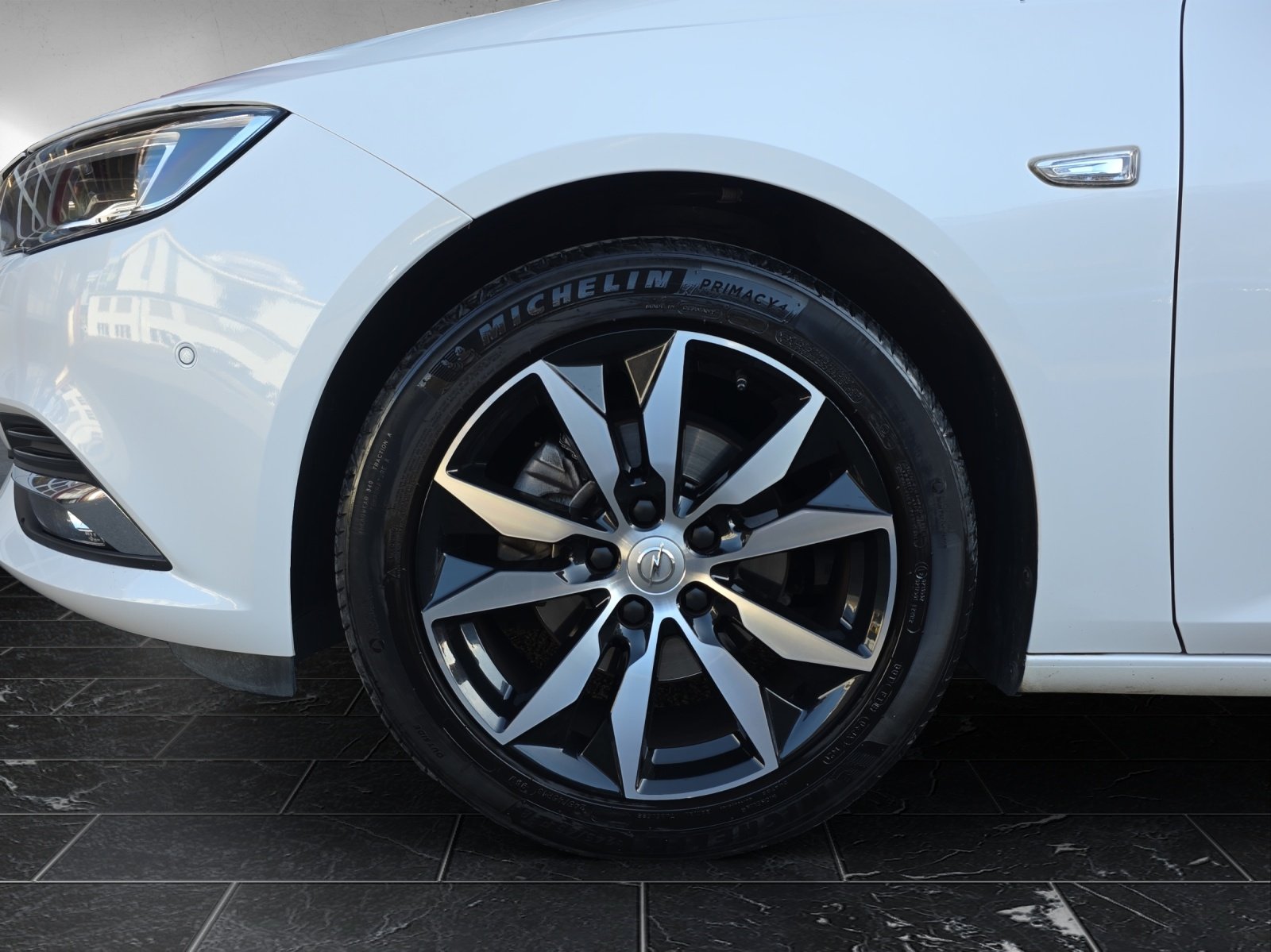 OPEL Insignia Grand Sport 1.5 T Excellence, Petrol, Second hand / Used, Automatic - 4