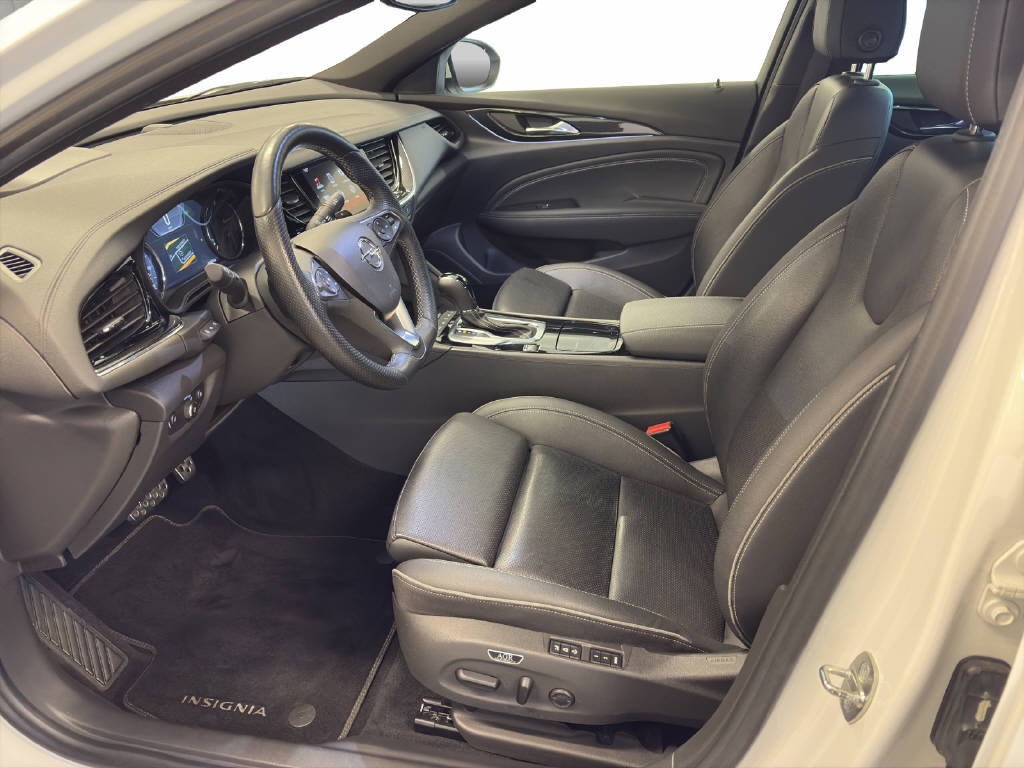 OPEL Insignia Grand Sport 2.0 T Excellence AWD, Benzin, Occasion / Gebraucht, Automatik - 4