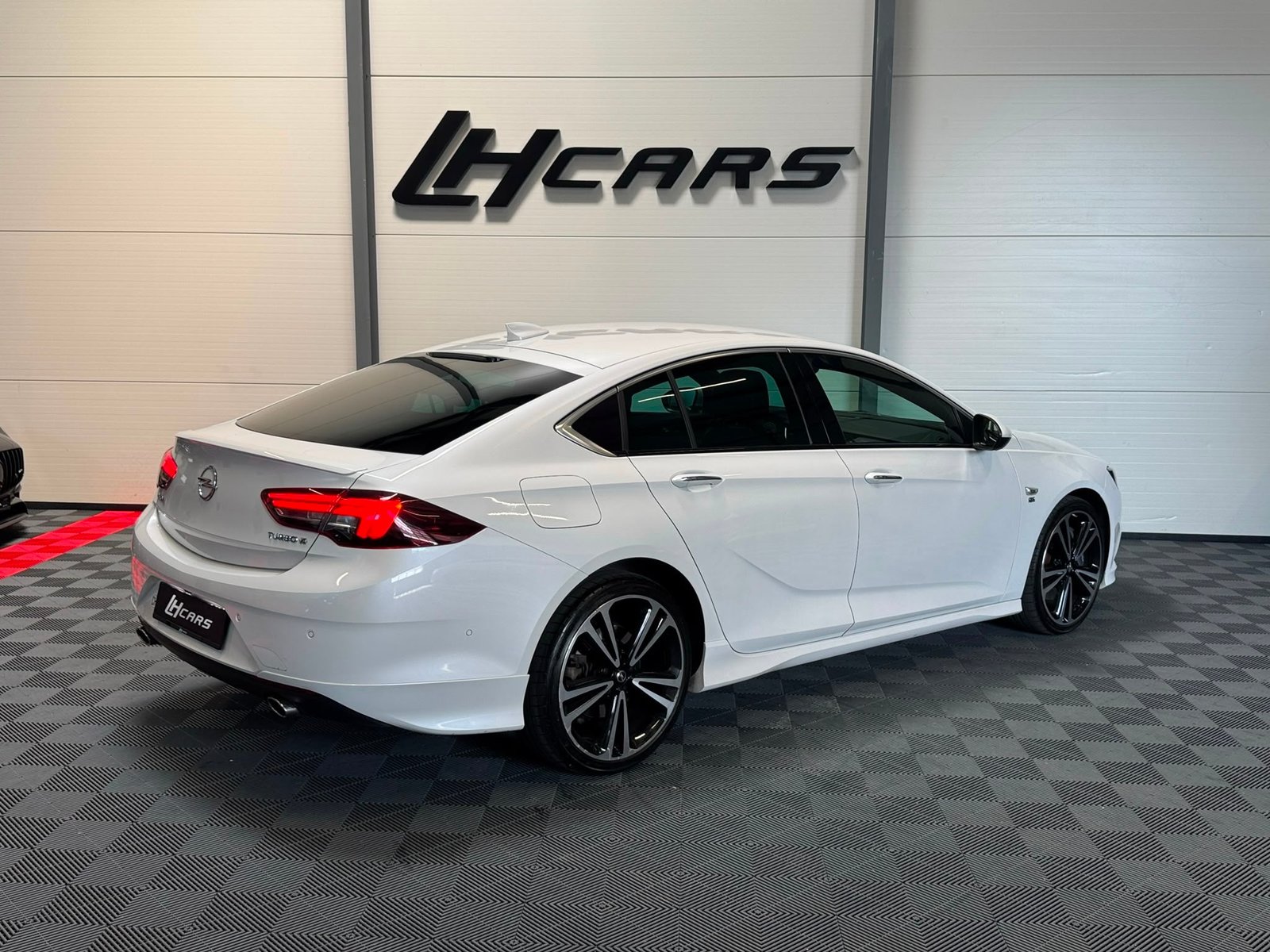 OPEL Insignia Grand Sport 2.0 T Excellence AWD, Benzina, Occasioni / Usate, Automatico - 4