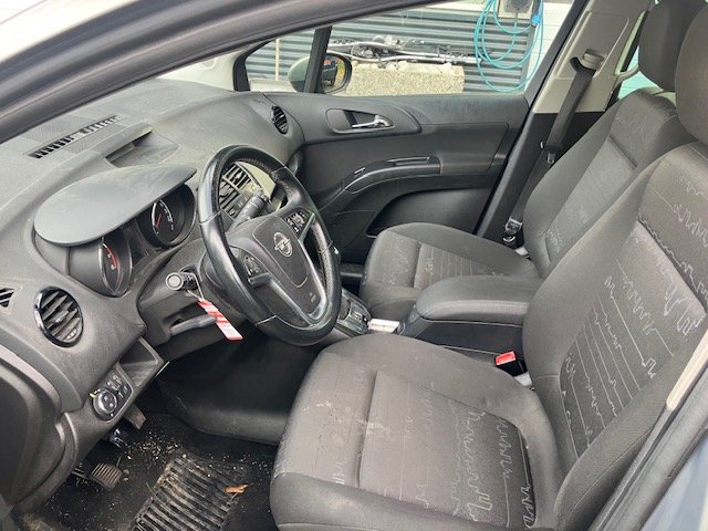 OPEL Meriva 1.4T 140 Enjoy, Essence, Occasion / Utilisé, Manuelle - 6