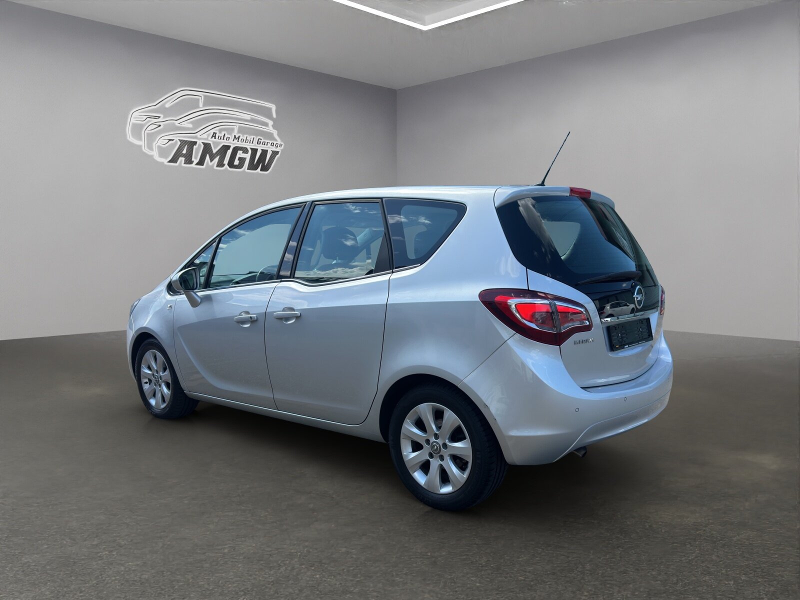OPEL Meriva Minivan 1.4T ecoTEC, Petrol, Second hand / Used, Automatic - 3