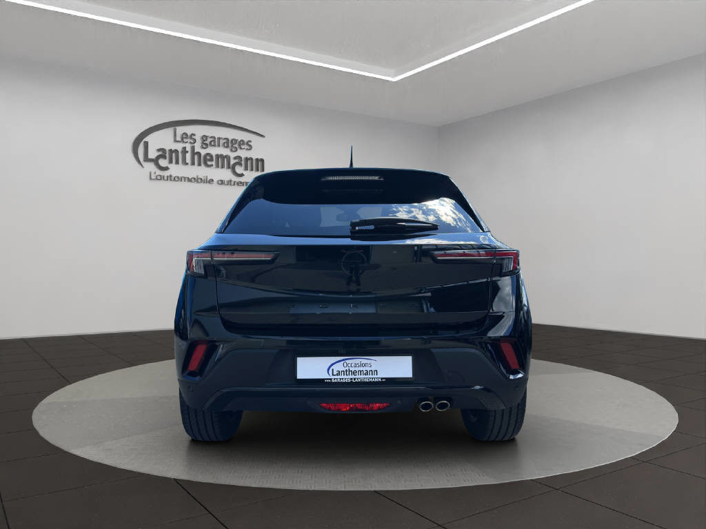 OPEL Mokka 1.2T Ulti Aut., Petrol, Second hand / Used, Automatic - 4